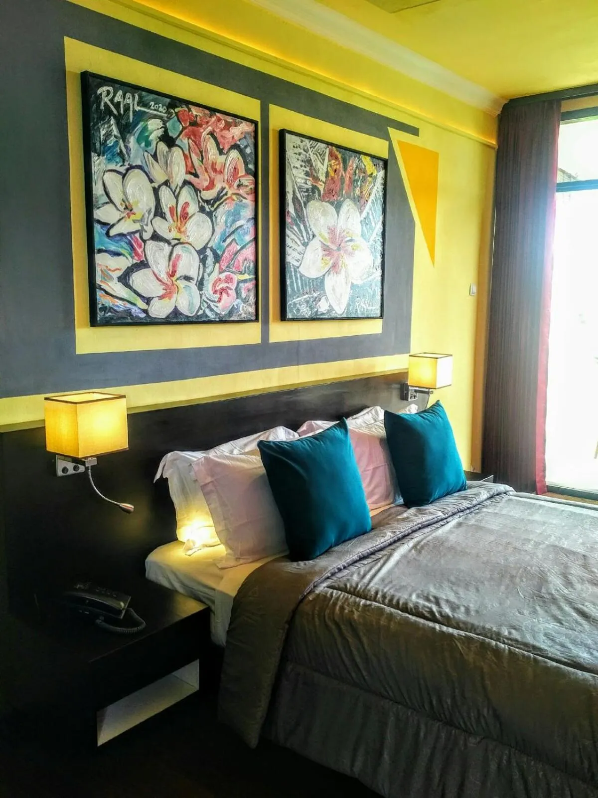 Bed in Bali Paradise Hotel Boutique Resort