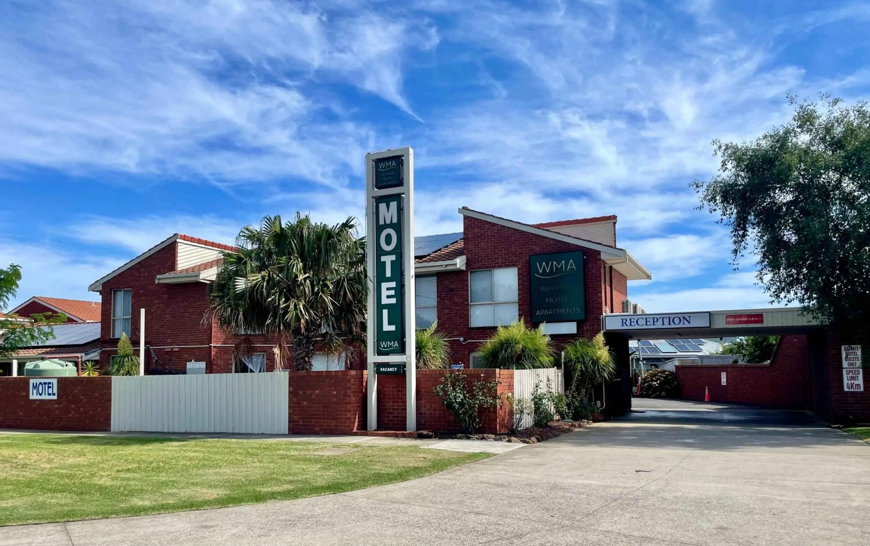 Werribee Motel and Apartments