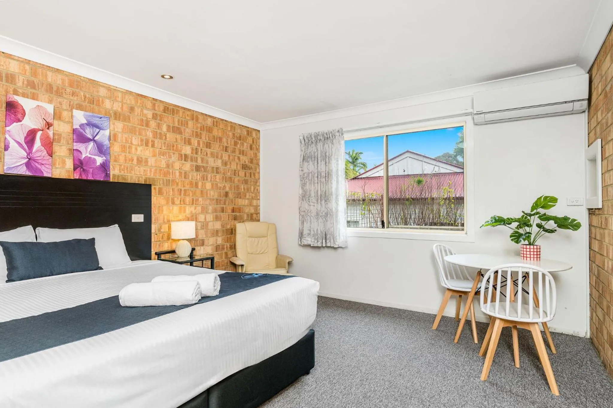 Bed in Lismore Wilson Motel