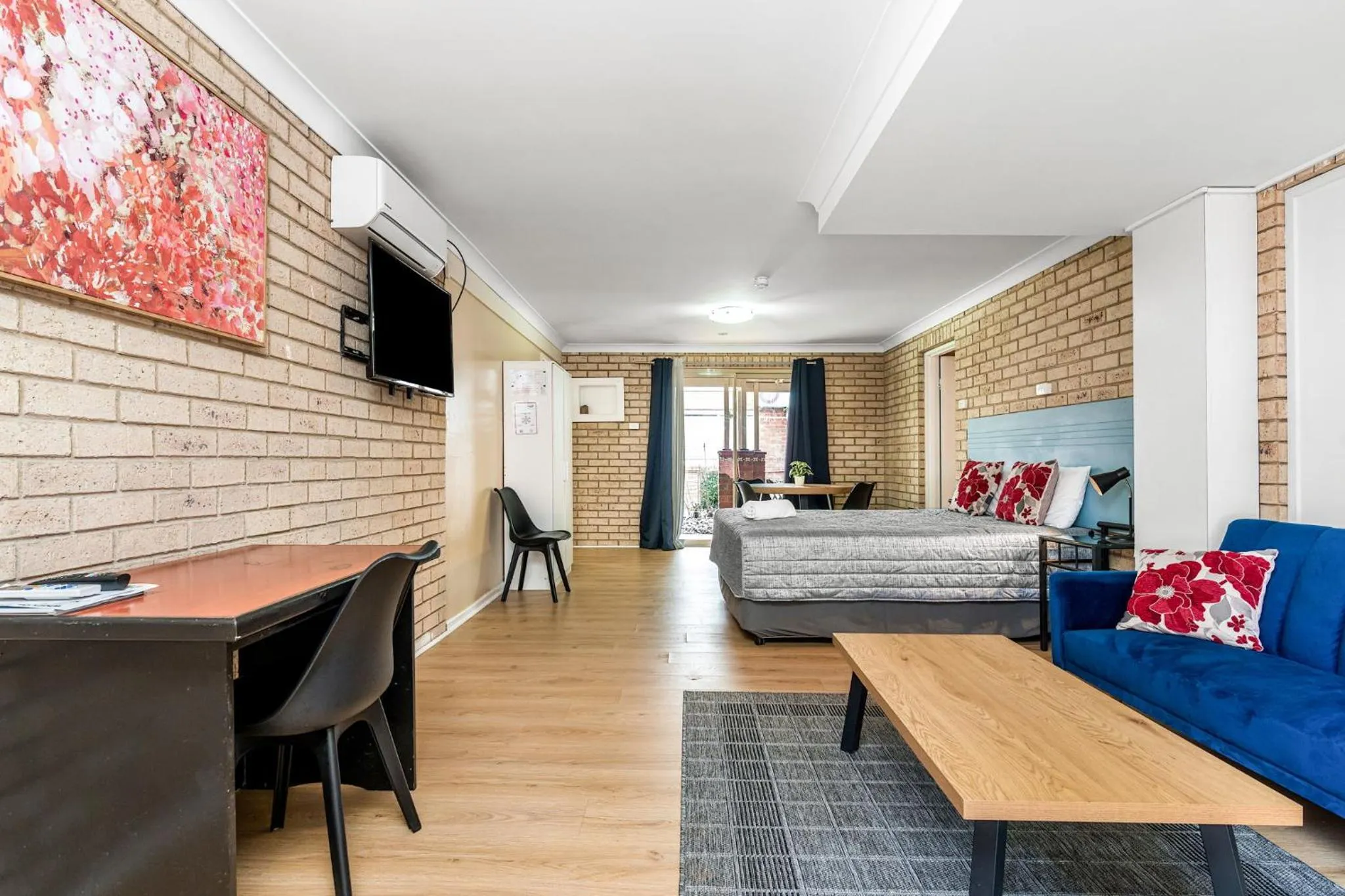 Bed in Lismore Wilson Motel