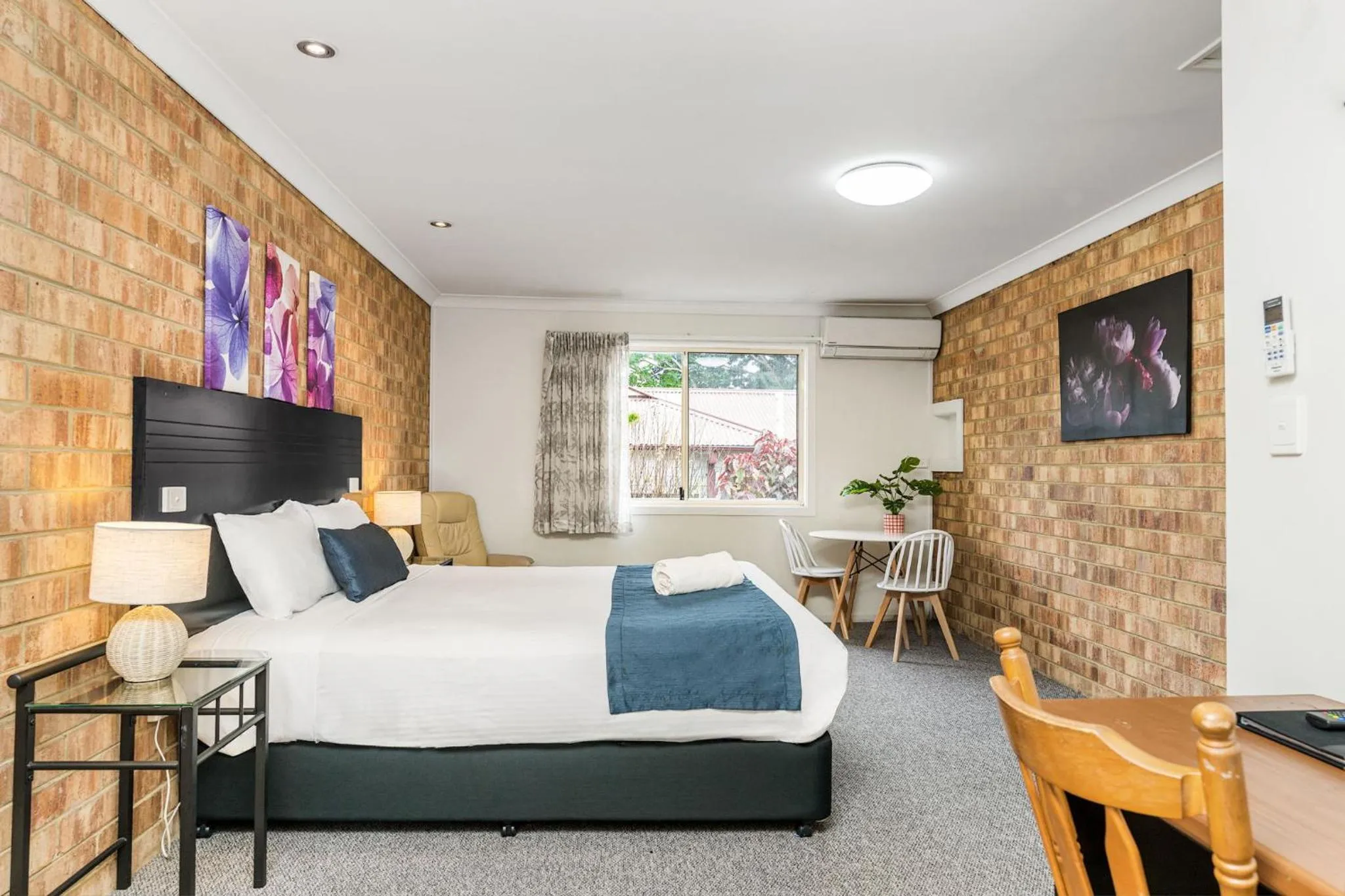 Bed in Lismore Wilson Motel