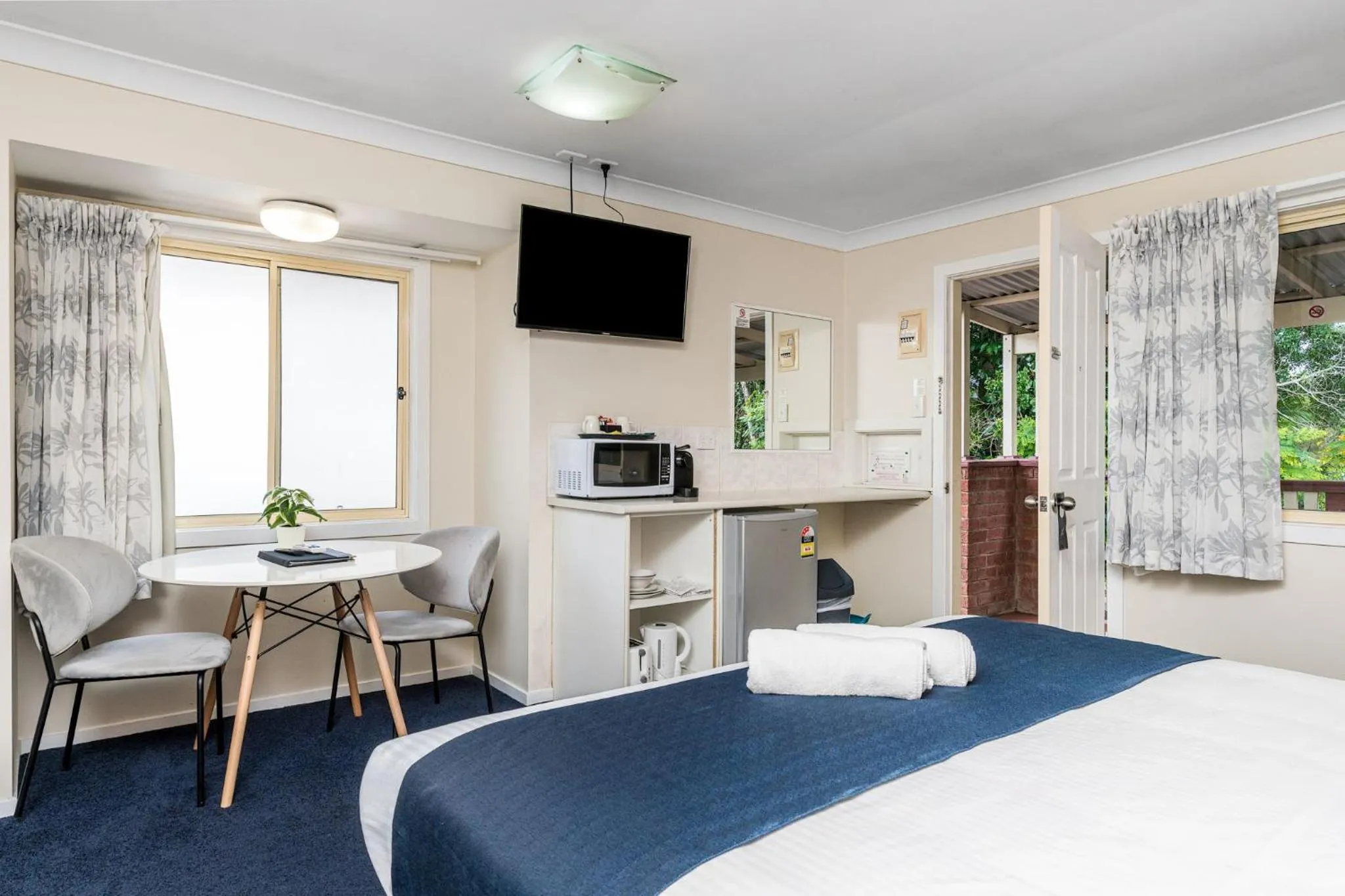 Bed in Lismore Wilson Motel