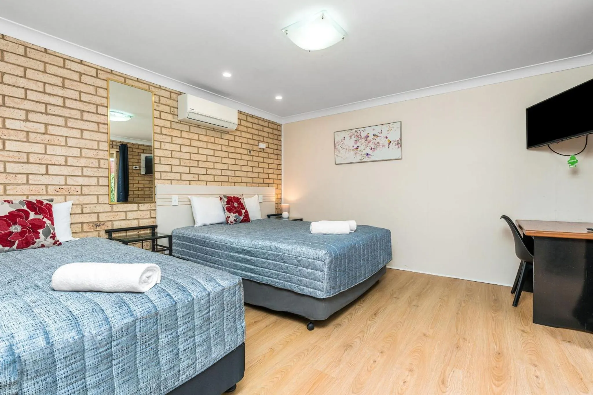 Bed in Lismore Wilson Motel