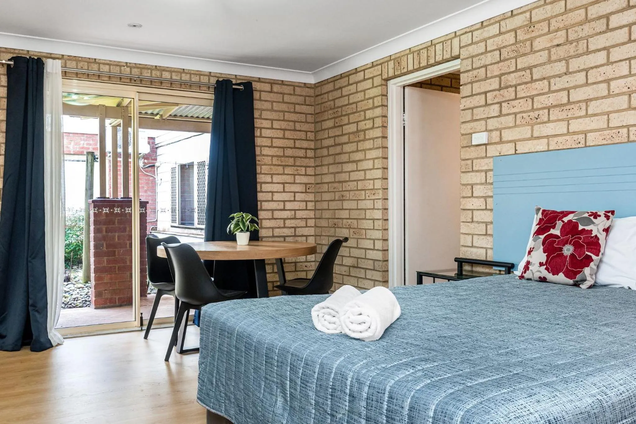 Bed in Lismore Wilson Motel