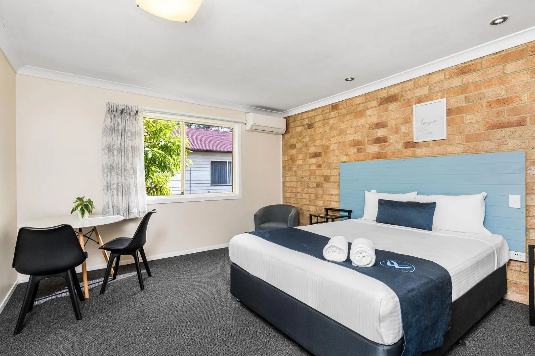 Bed in Lismore Wilson Motel