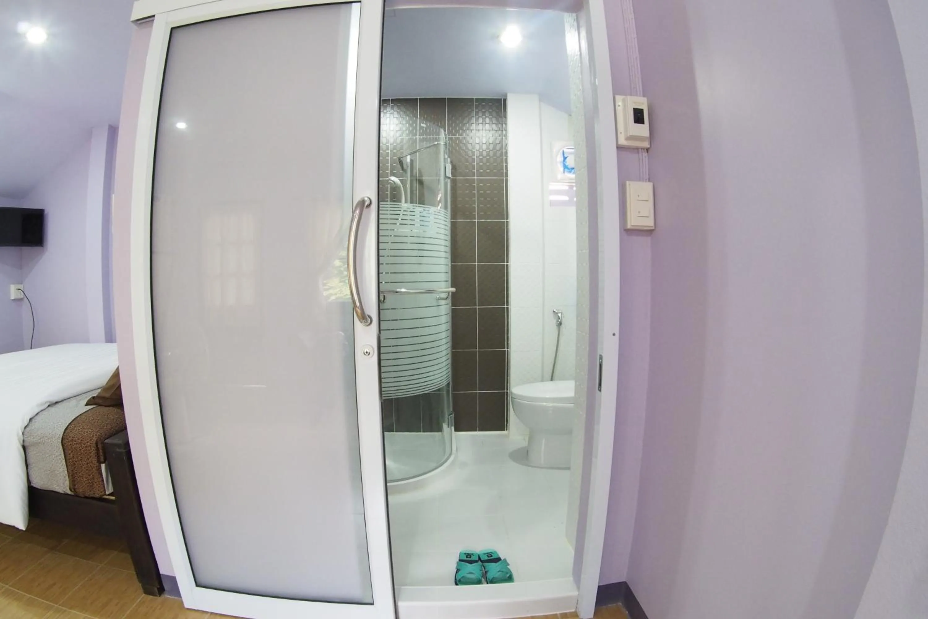 Bathroom in Pan Din Boutique Guest House