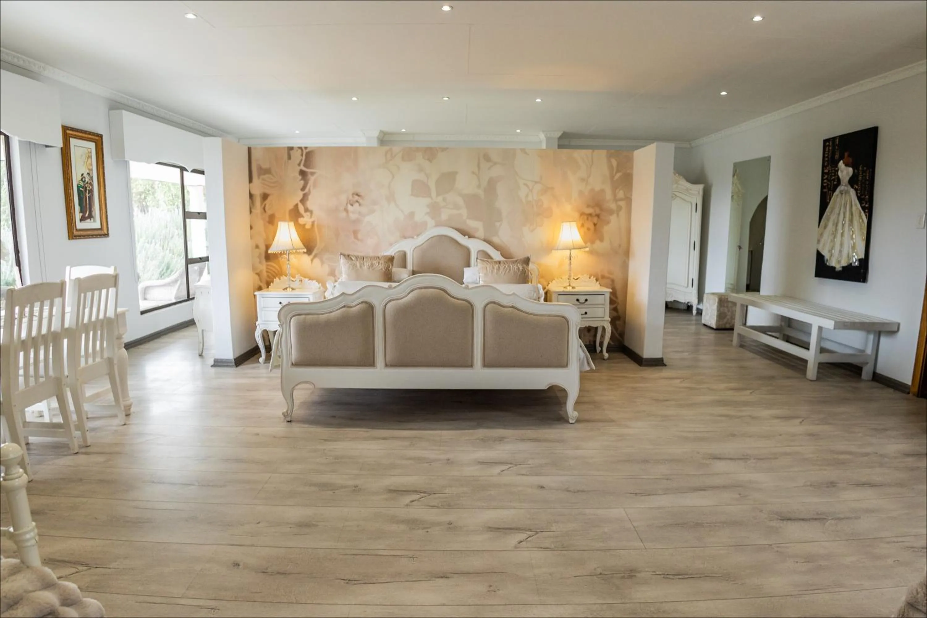 Bed in Lavender Hill Country Estate and Wedding Venue