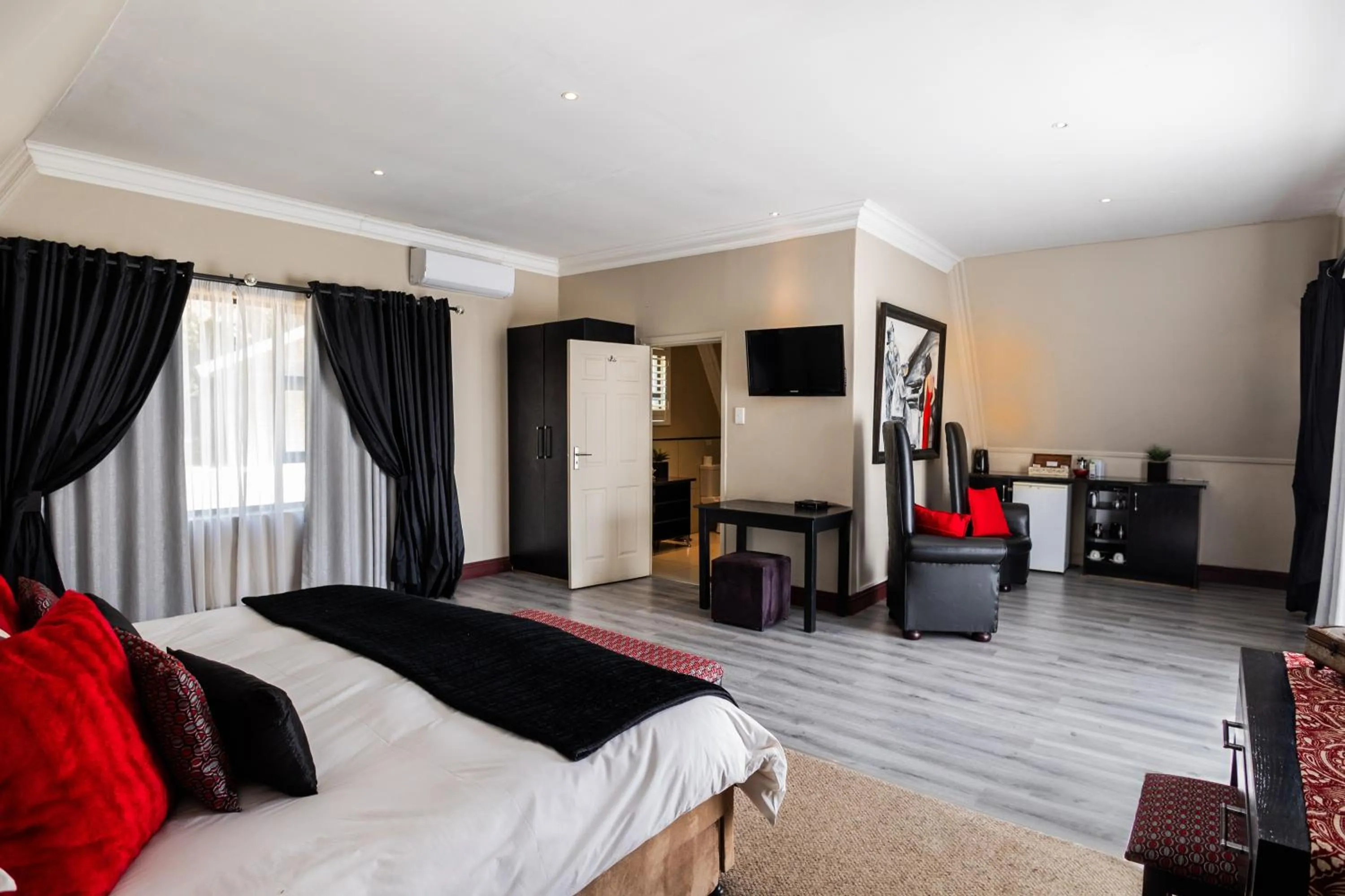 Bed in Lavender Hill Country Estate and Wedding Venue