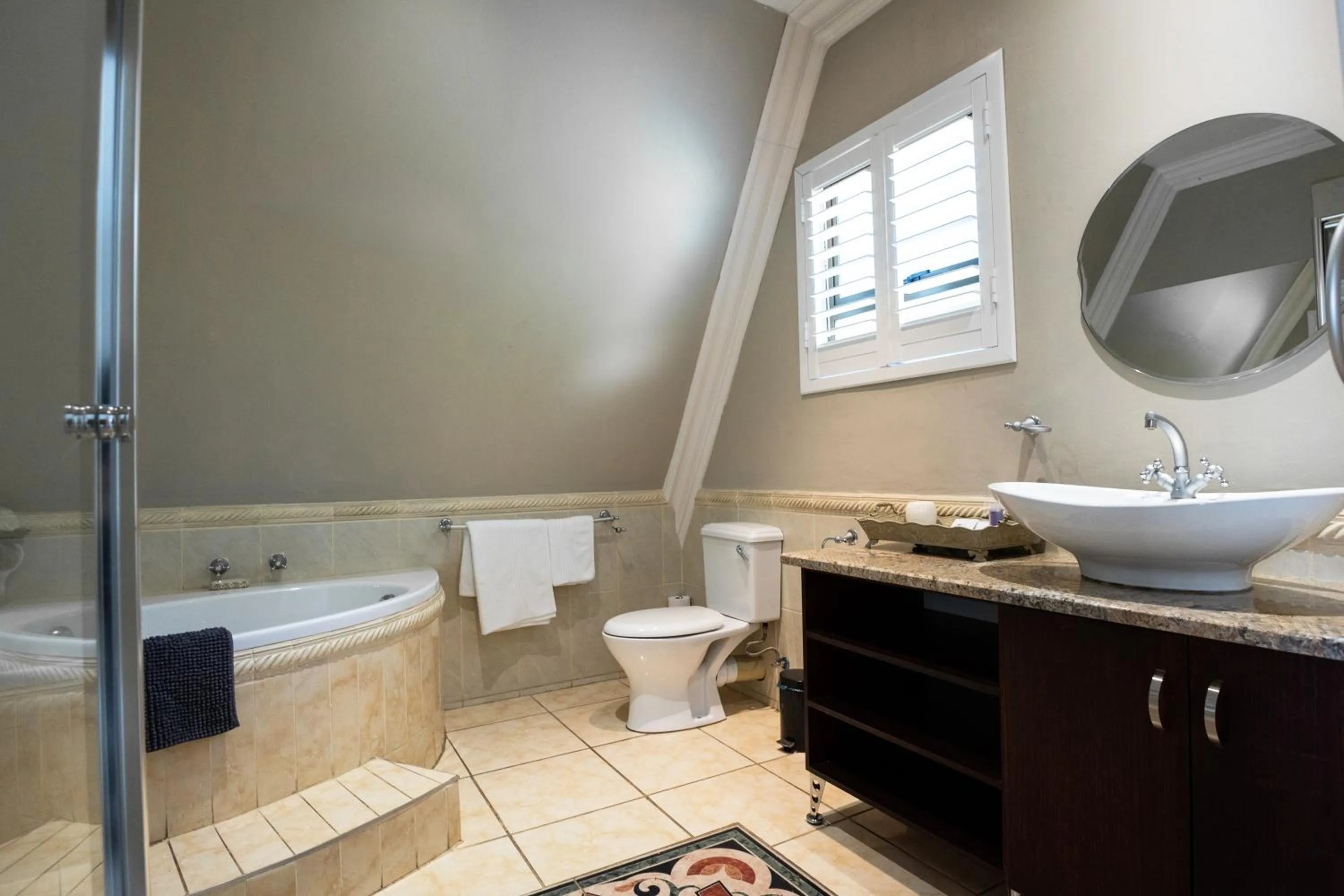 Lavender Hill Country Estate and Wedding Venue