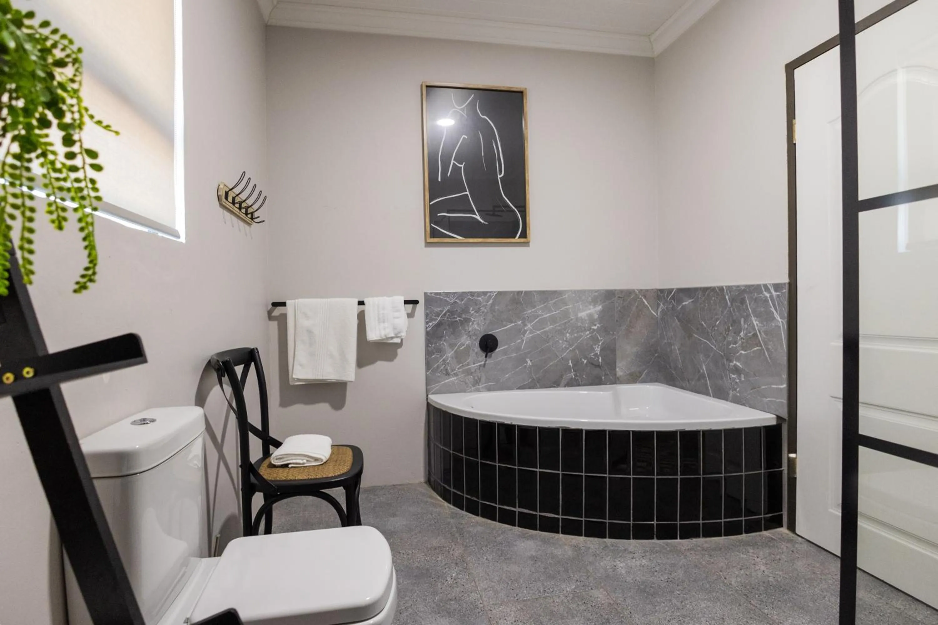 Bathroom in Lavender Hill Country Estate and Wedding Venue