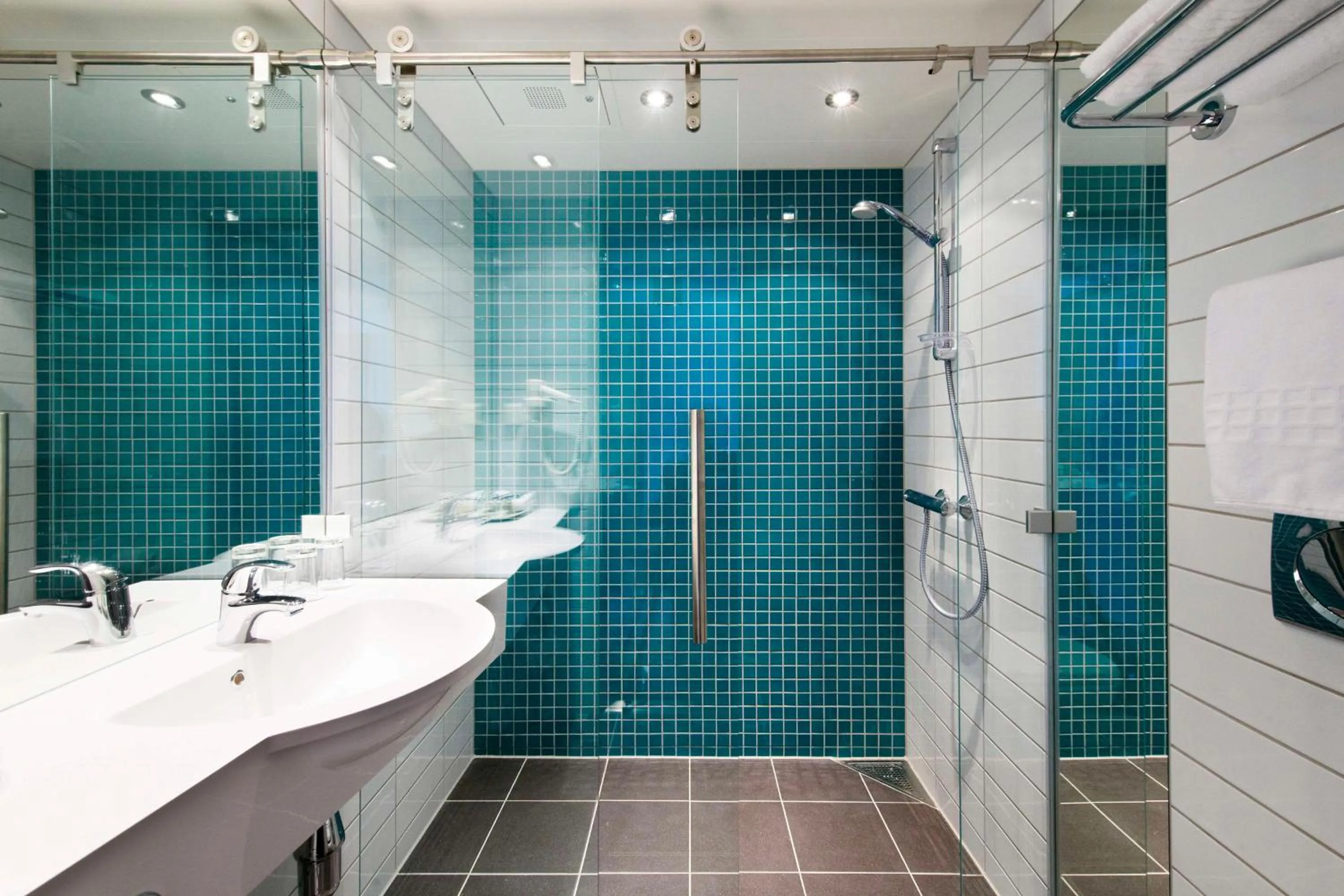 Bedroom in Scandic Narvik