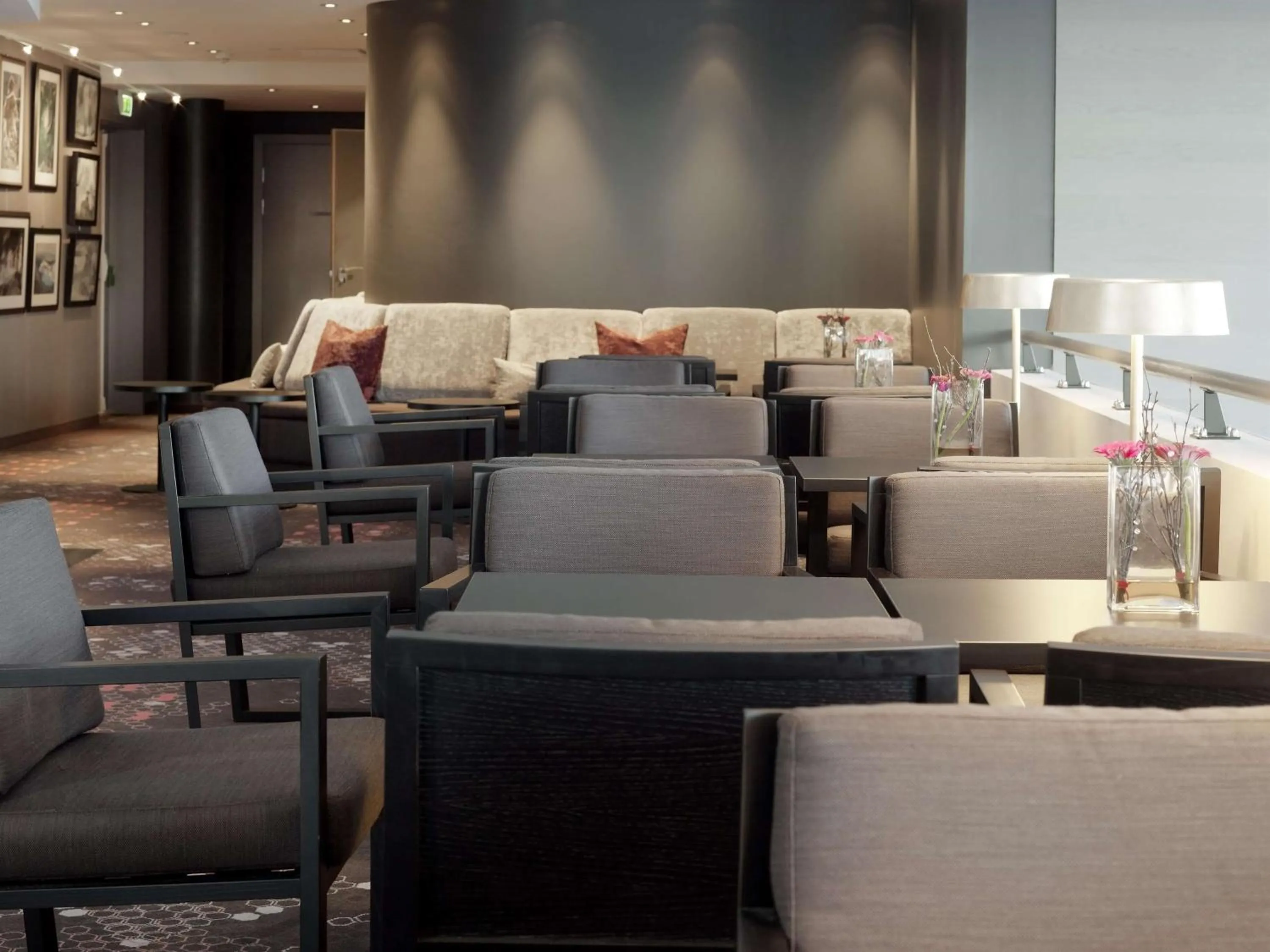 Lounge or bar in Scandic Narvik