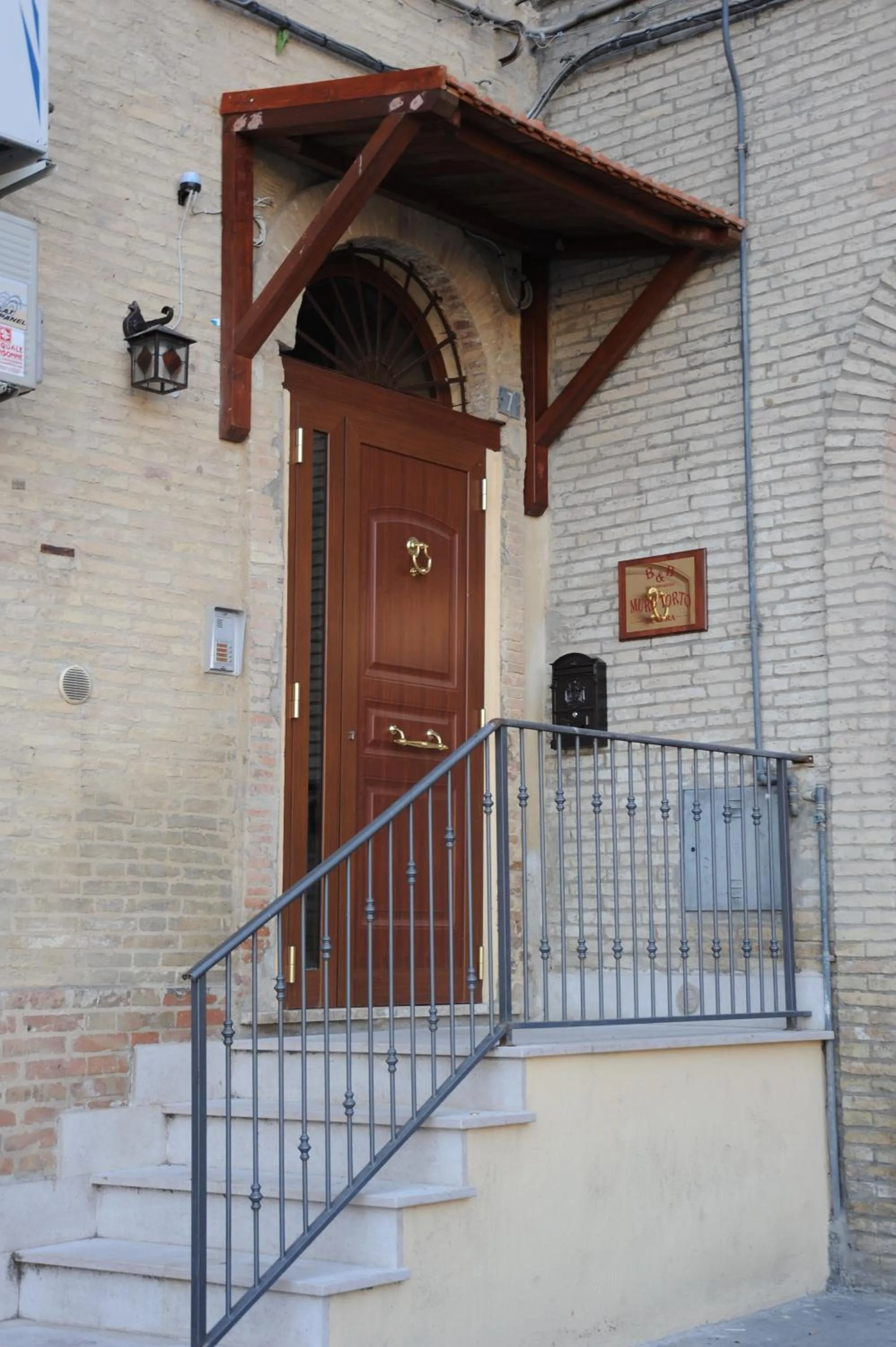 Facade/entrance in B&B Muro Torto Lucera