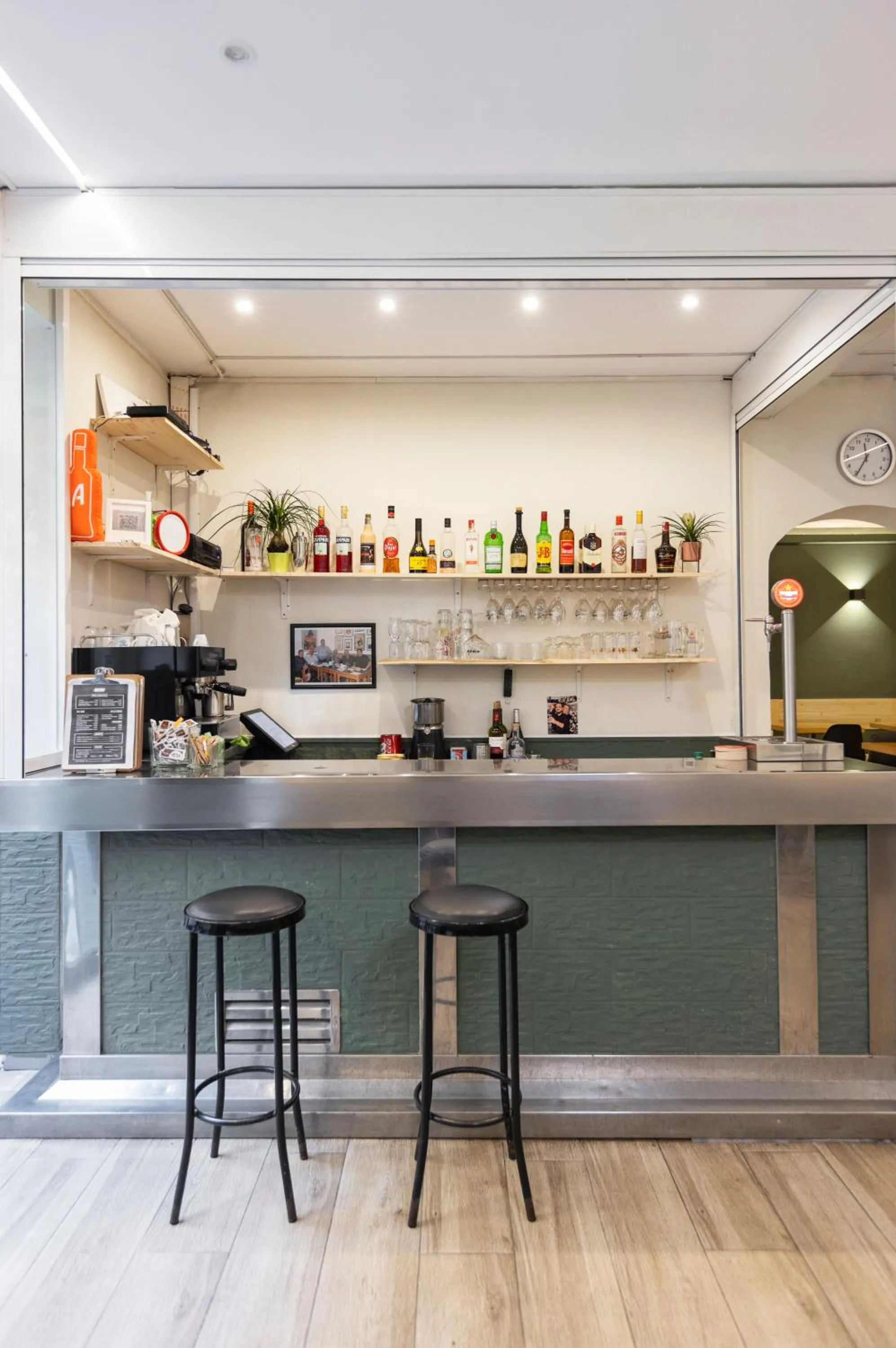 Restaurant/places to eat in Hostal Oliveta