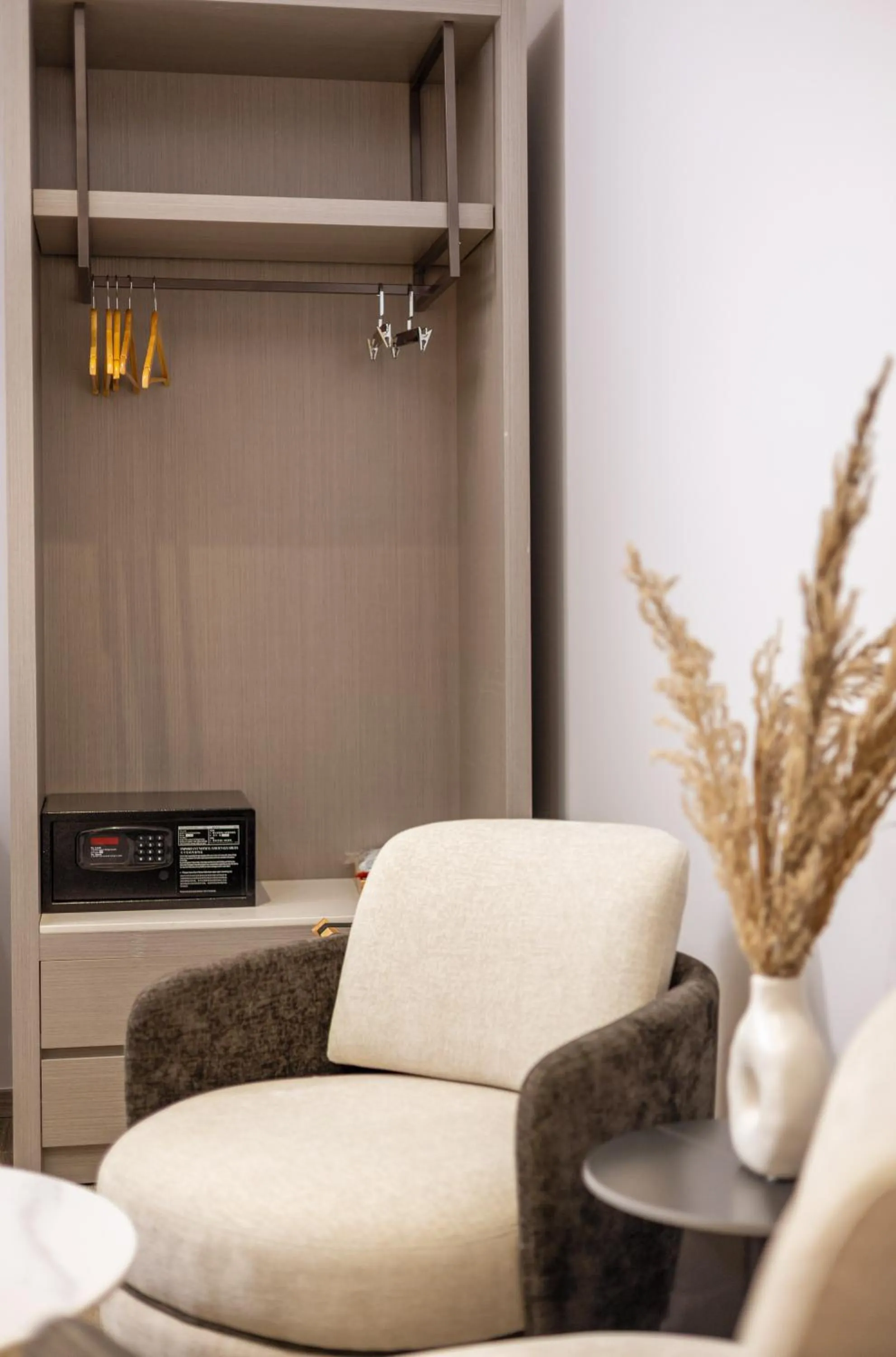 Living room in Shkoder Grand Hotel Europa, Affiliated by Melia