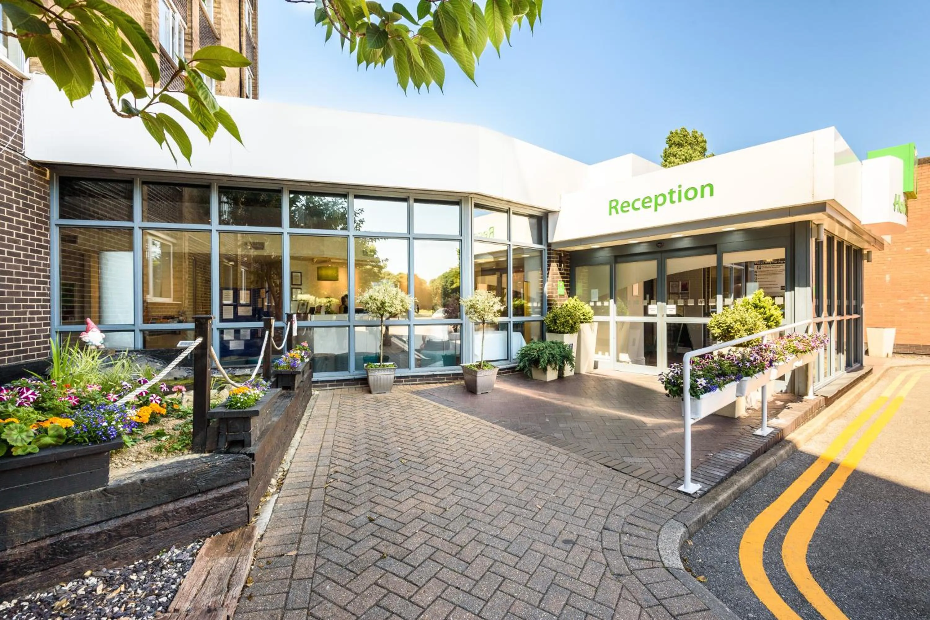 Property building in Holiday Inn Portsmouth by IHG