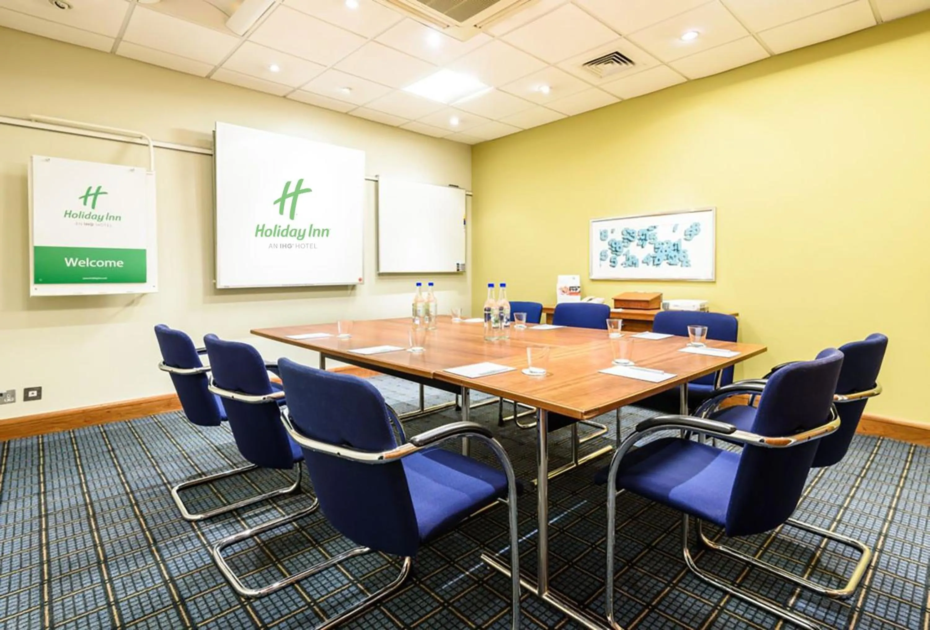 Meeting/conference room in Holiday Inn Portsmouth by IHG
