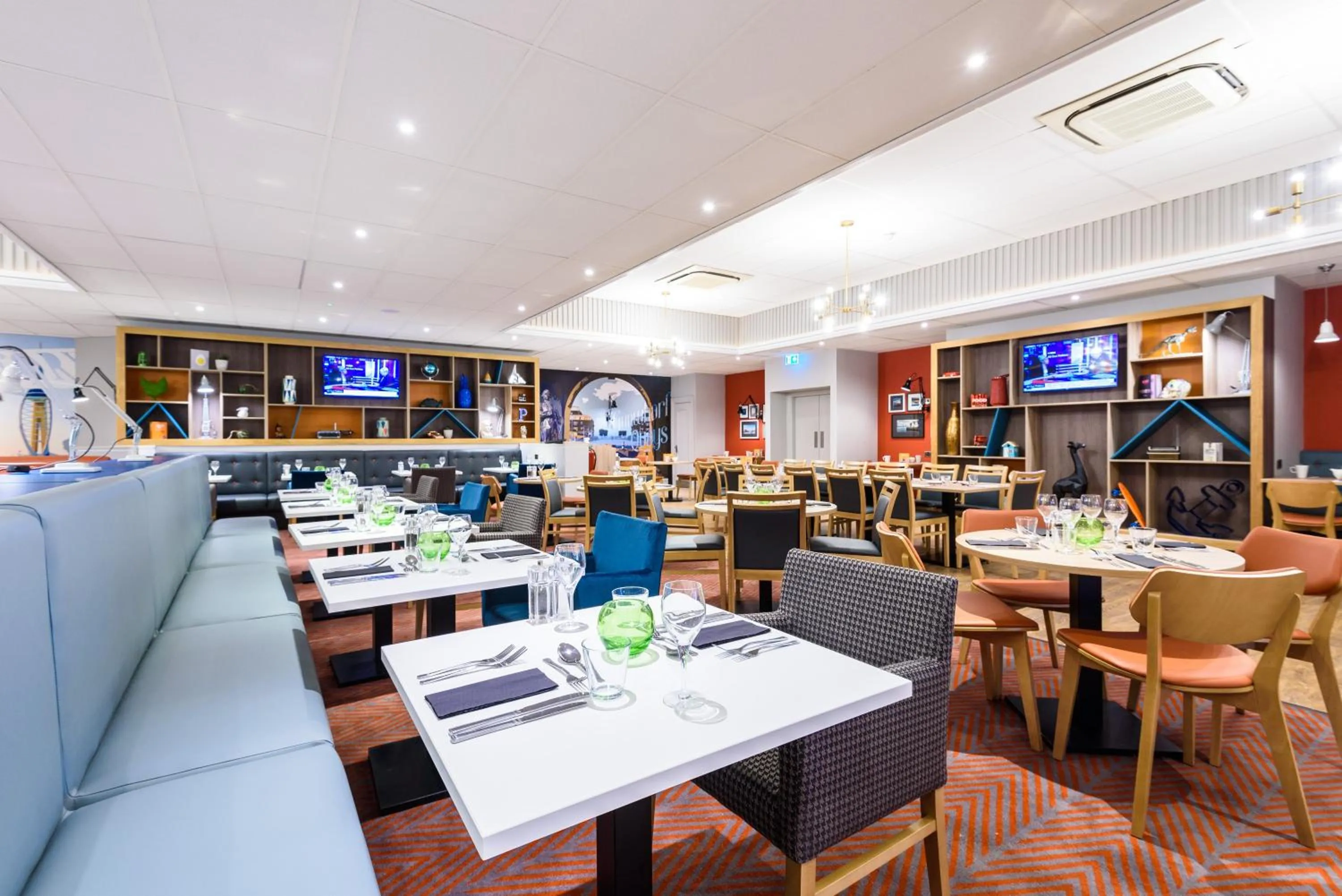 Restaurant/places to eat in Holiday Inn Portsmouth by IHG