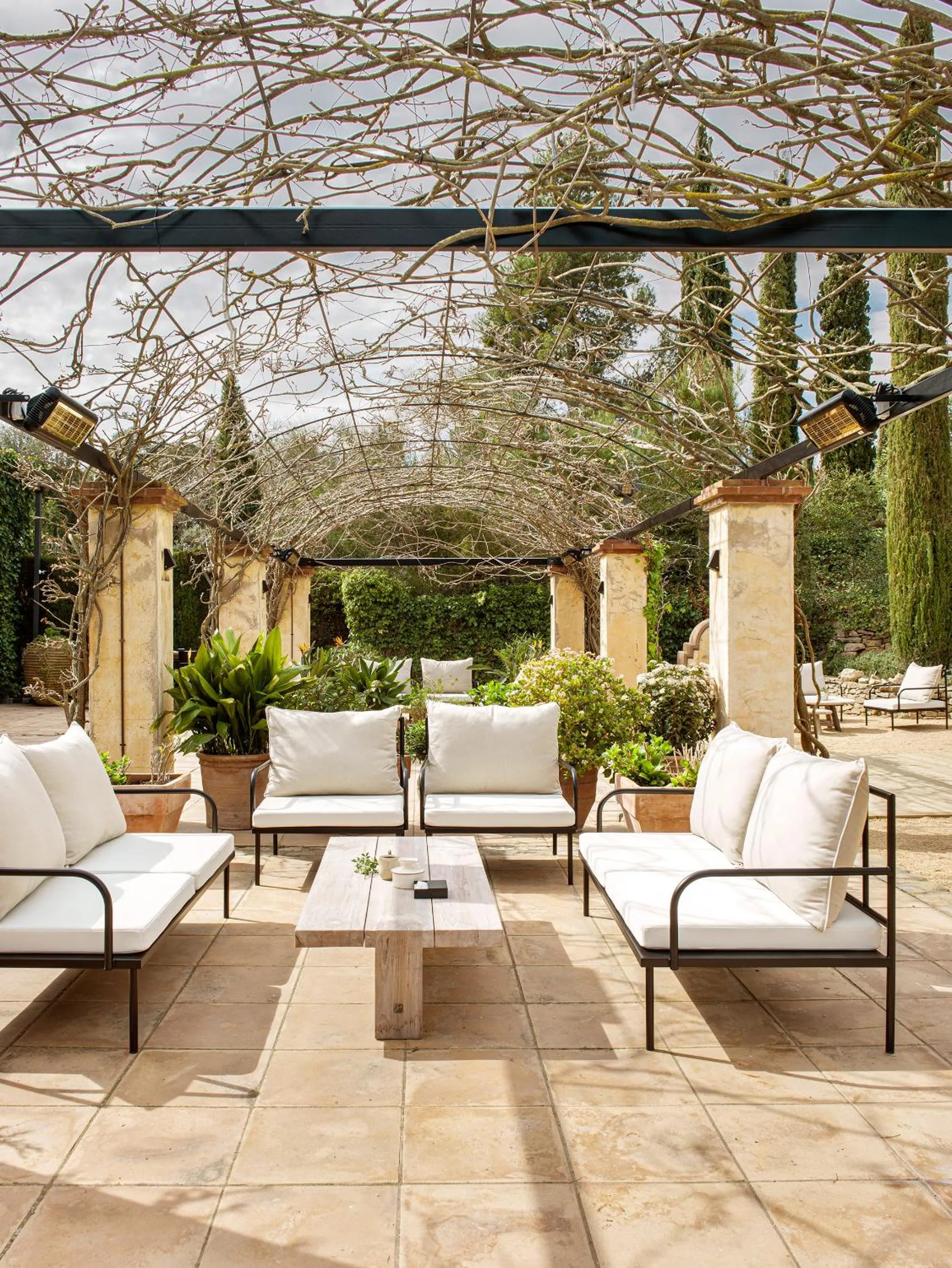 Patio in Mas de Torrent Hotel & Spa, Relais & Châteaux