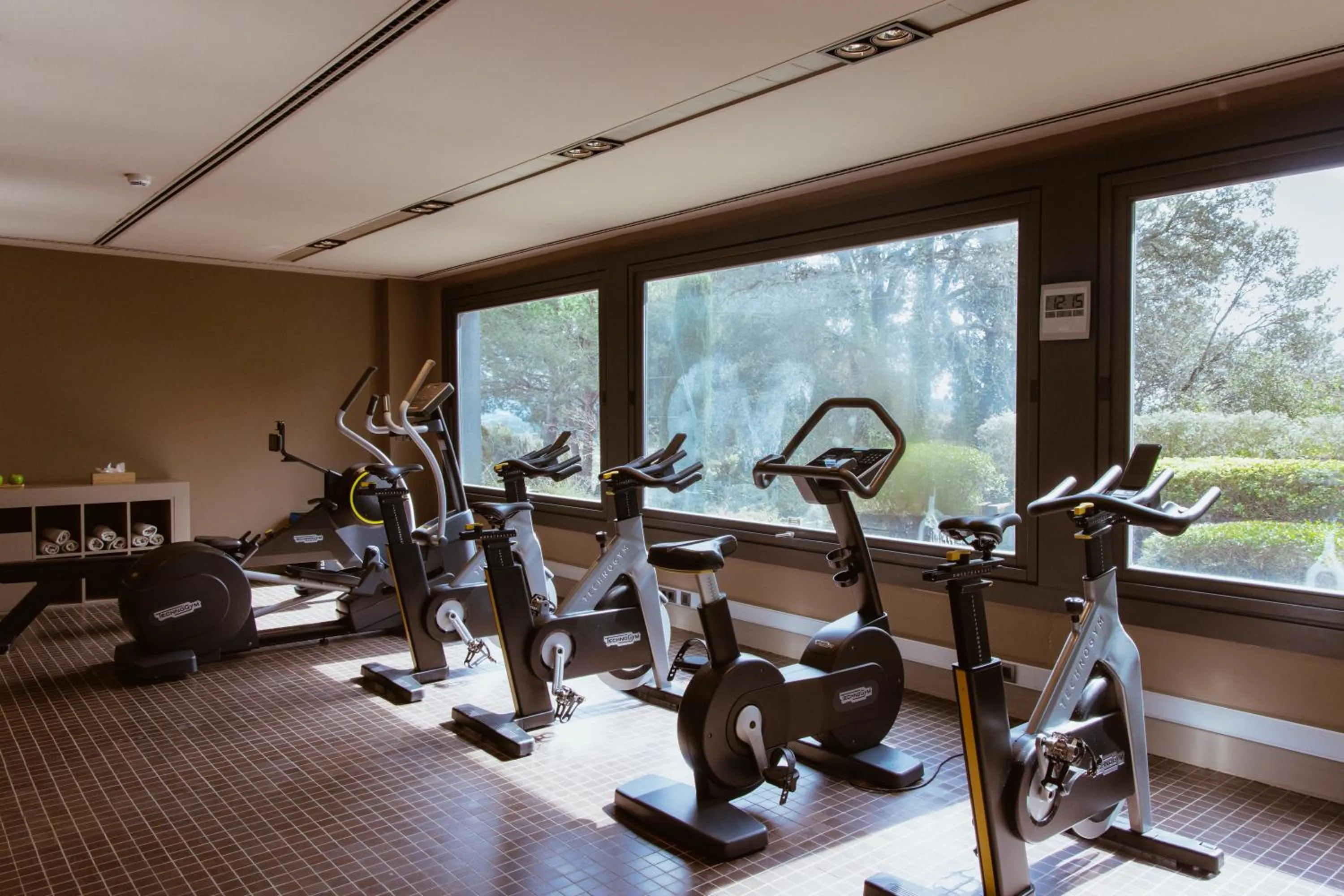 Fitness centre/facilities in Mas de Torrent Hotel & Spa, Relais & Châteaux