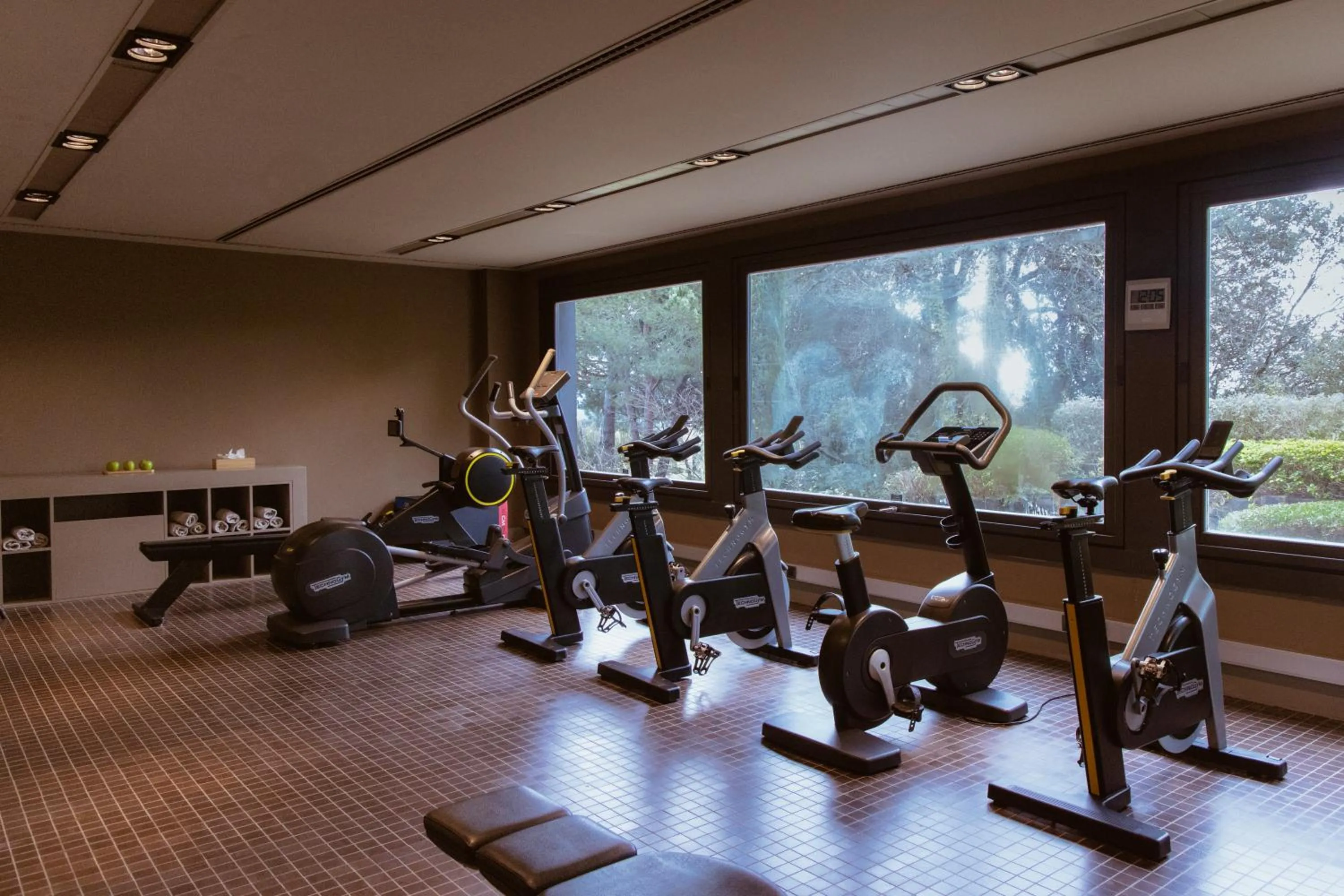 Fitness centre/facilities in Mas de Torrent Hotel & Spa, Relais & Châteaux