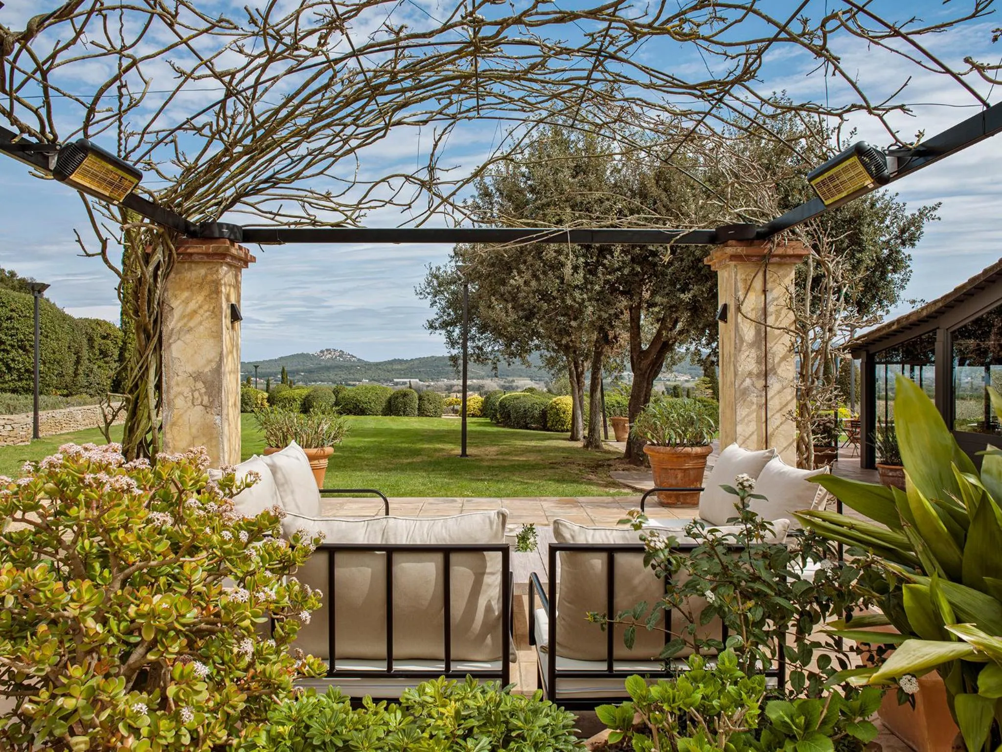 Garden in Mas de Torrent Hotel & Spa, Relais & Châteaux