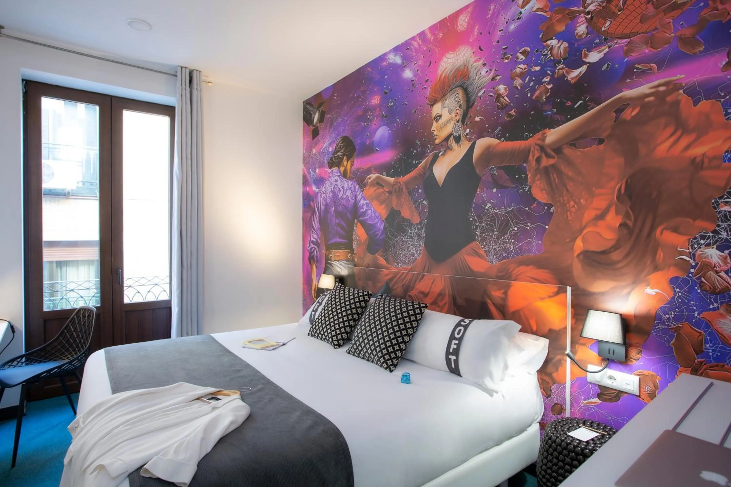 Photo of the whole room, Bed in Casual Ilbira Granada