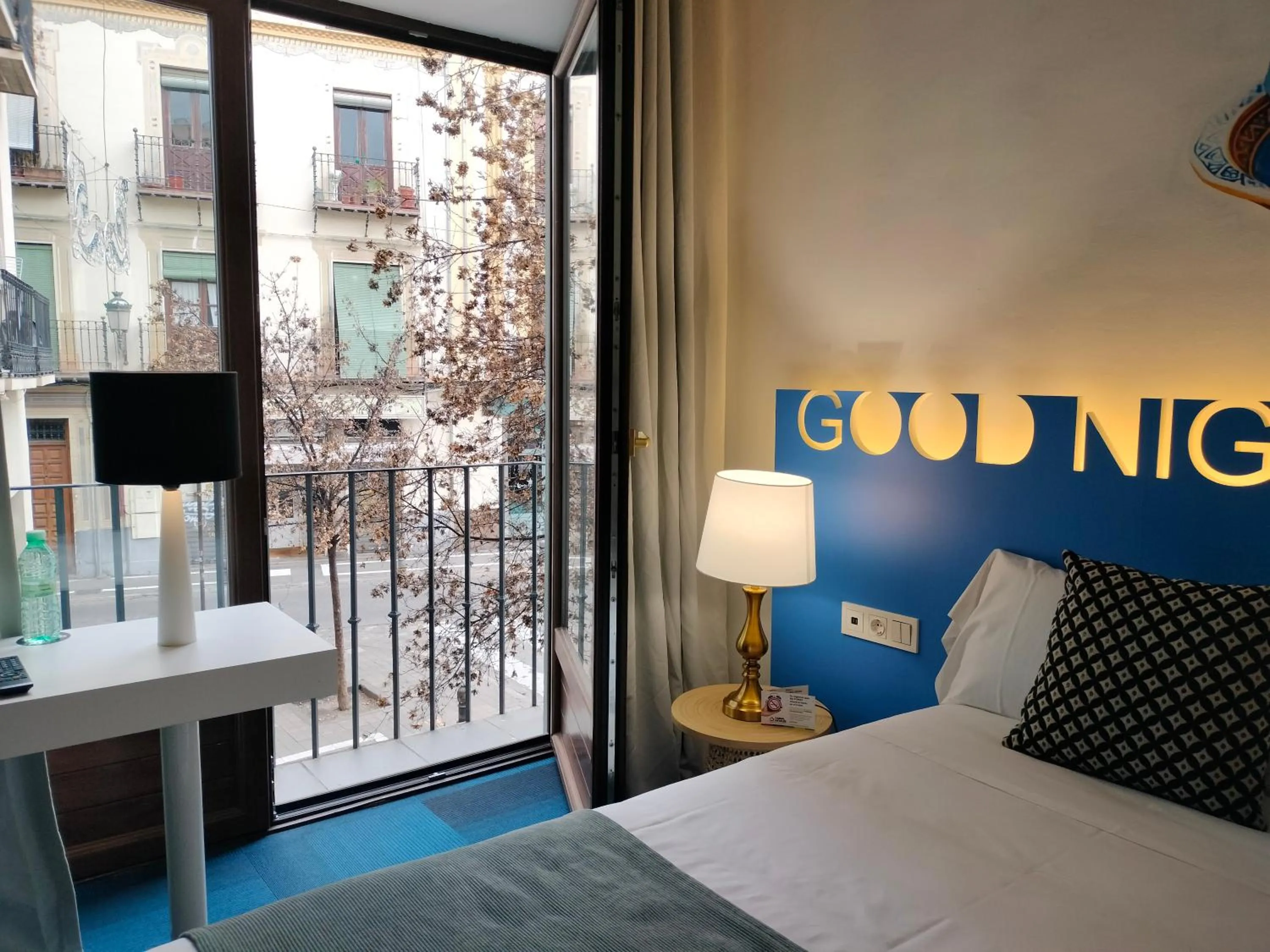 Photo of the whole room, Bed in Casual Ilbira Granada