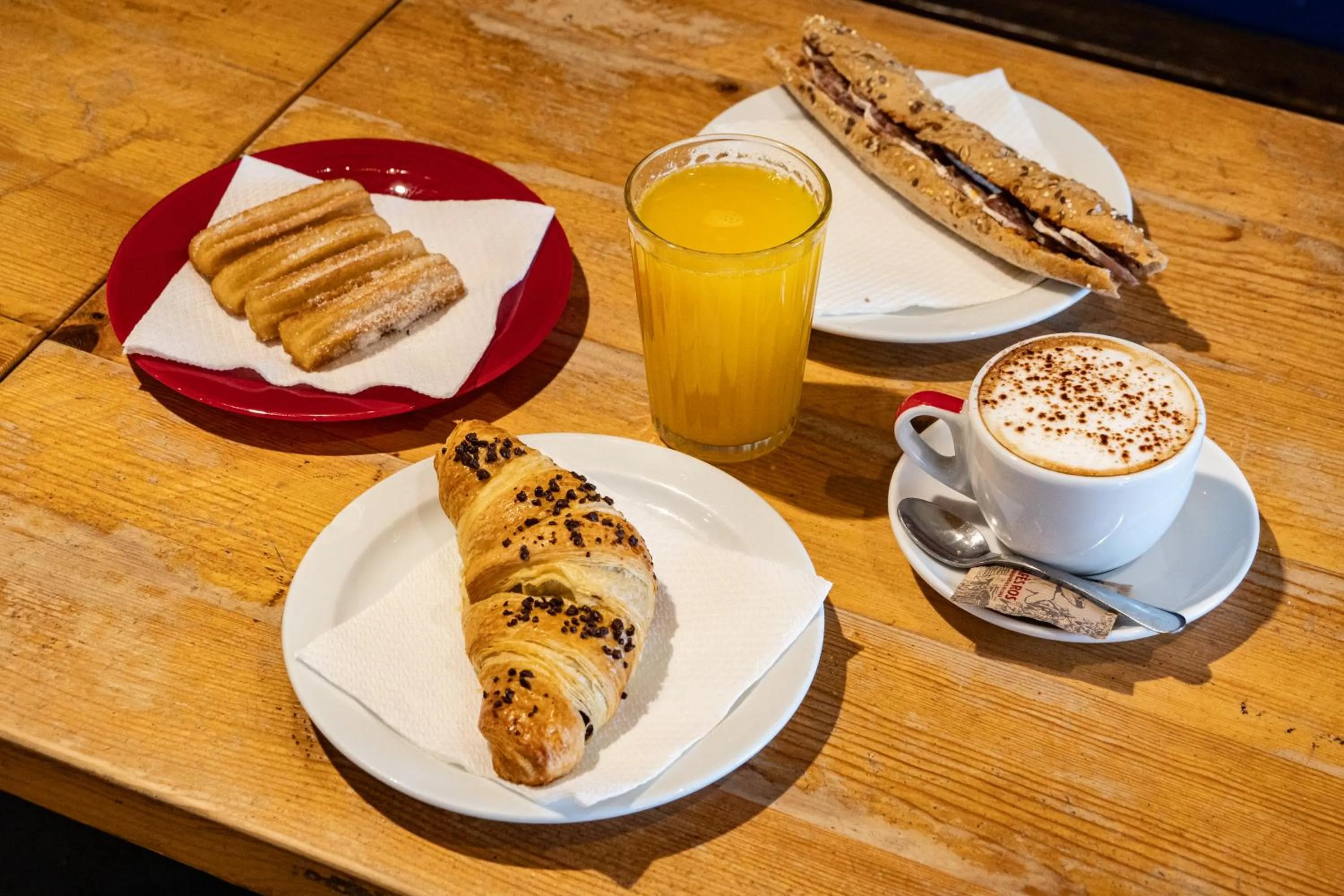 Food and drinks in Sea Hostel Barcelona