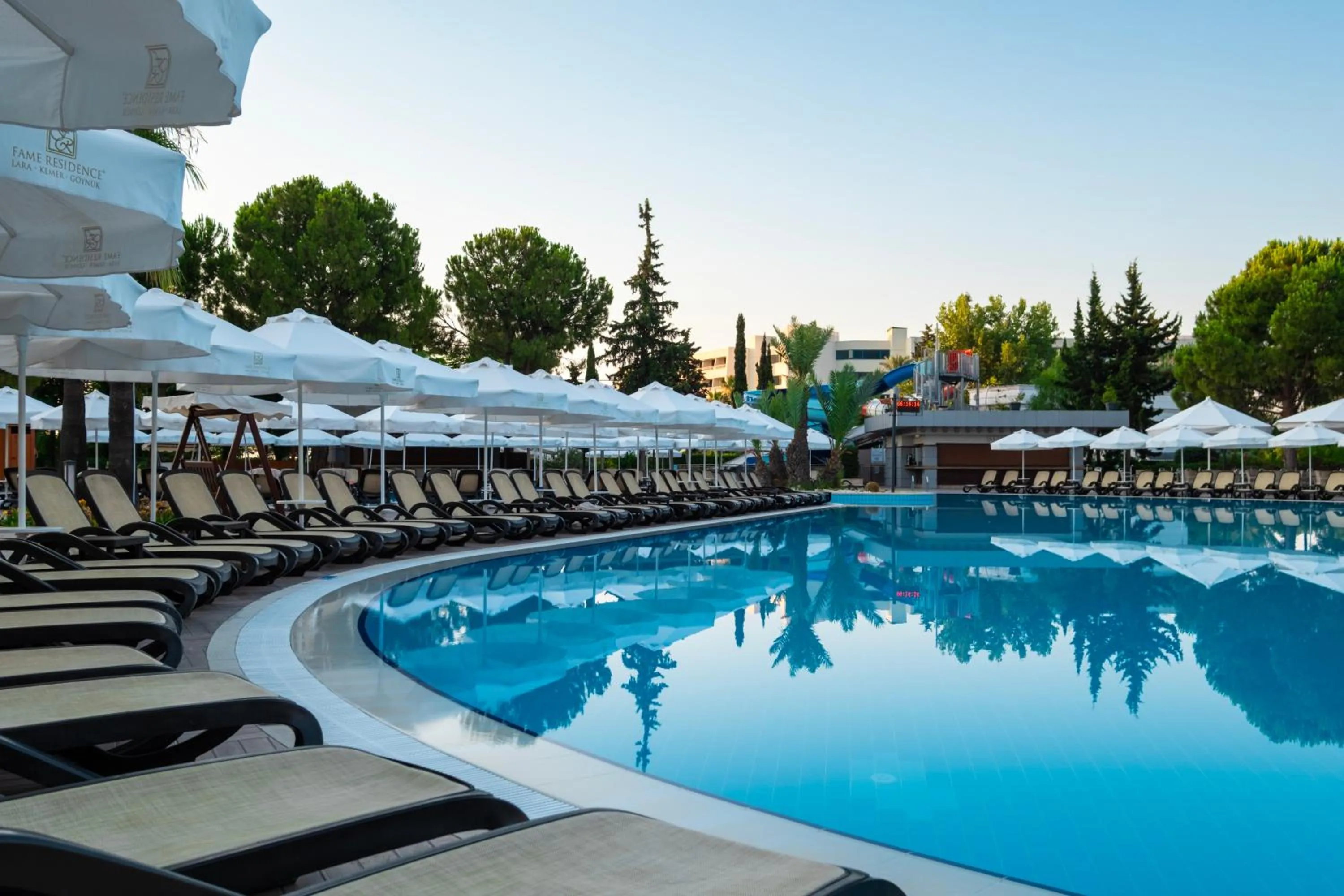 Swimming pool in Fame Residence Goynuk