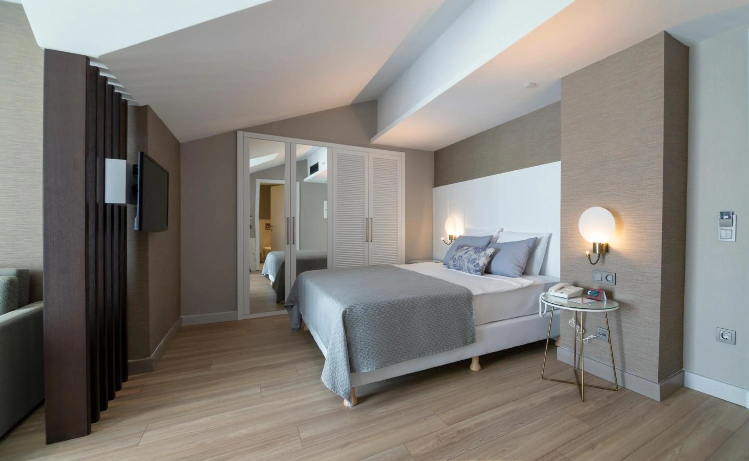 Shower, Bed in Fame Residence Goynuk