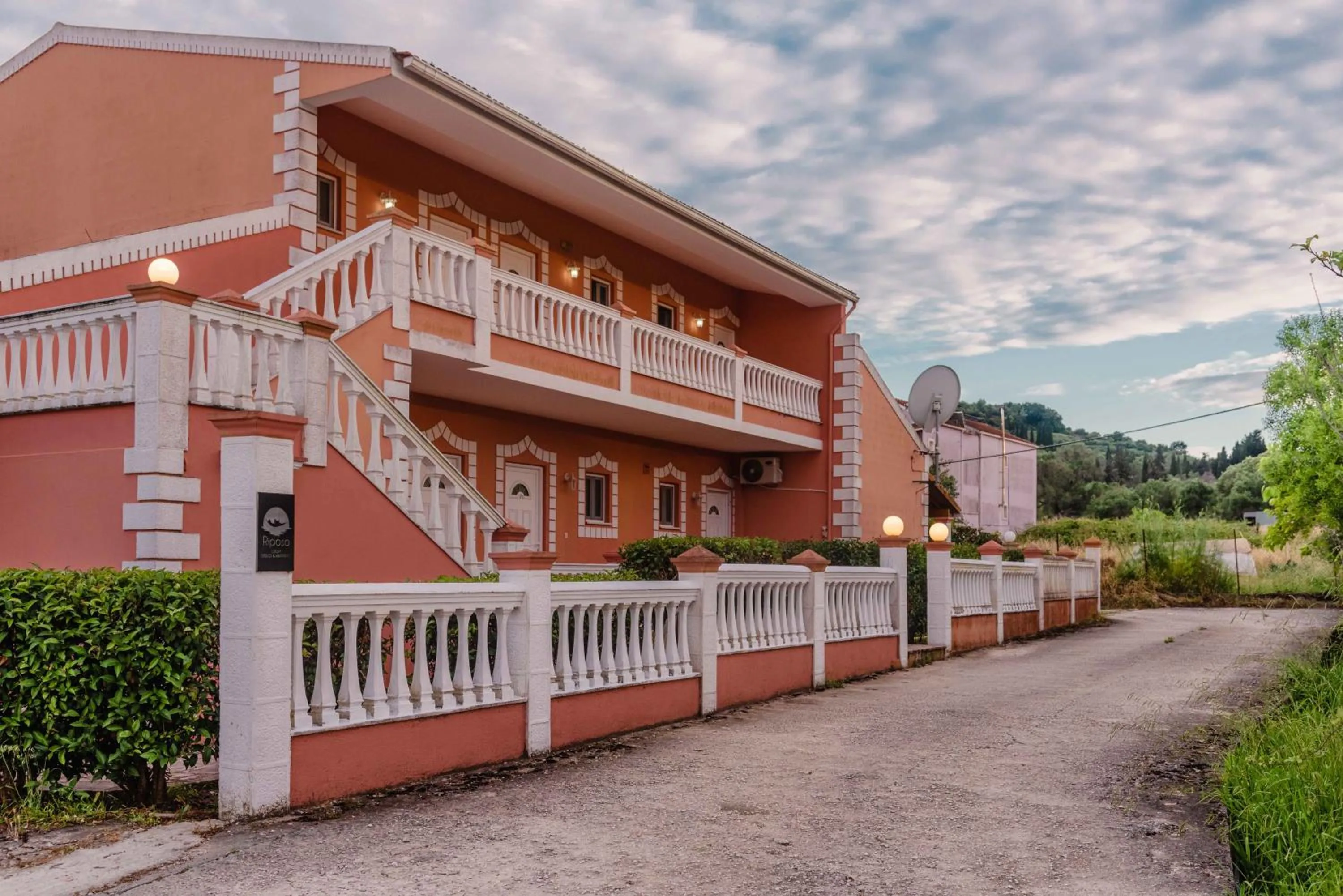 Property building in Riposo Studios & Apartments