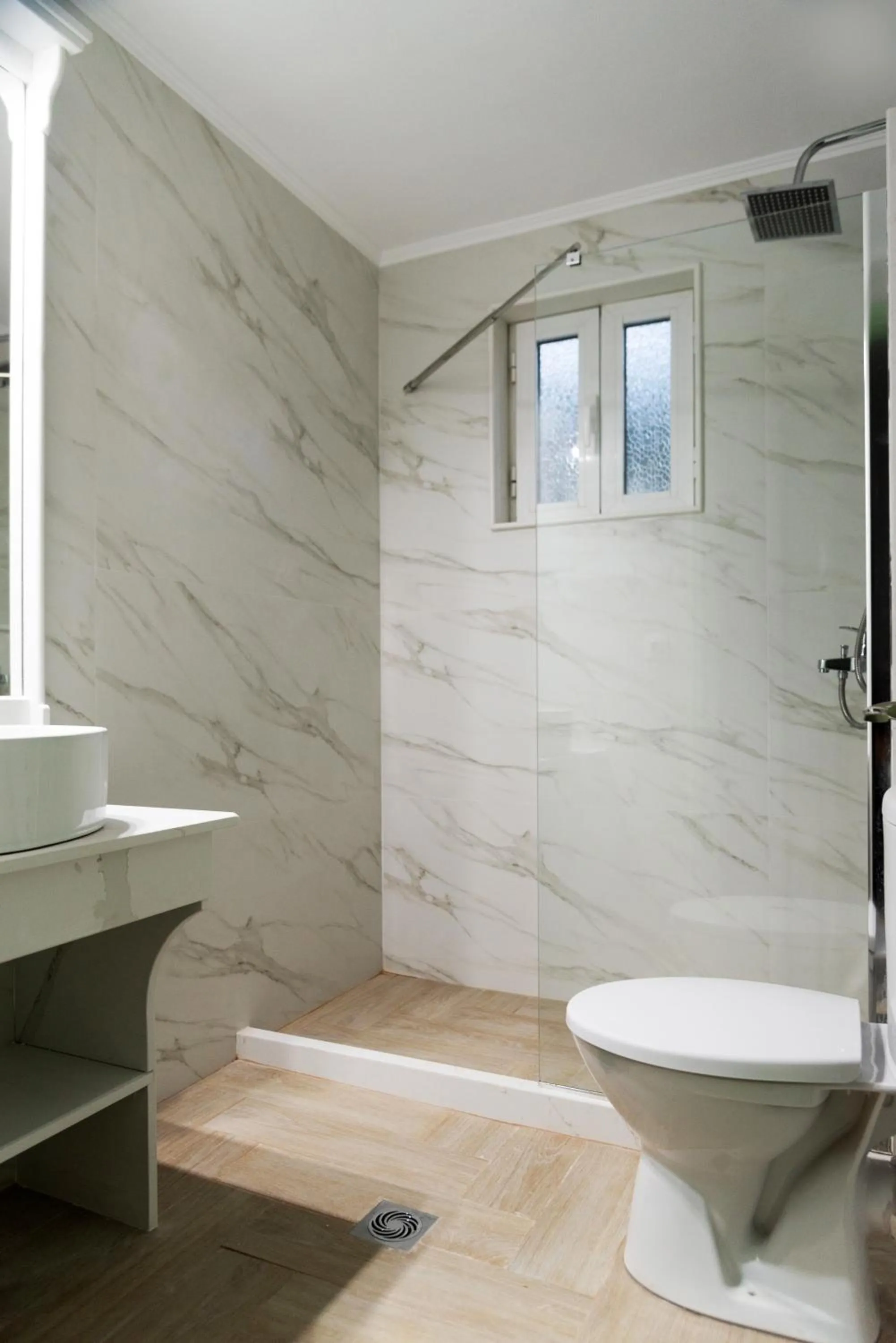 Shower in Riposo Studios & Apartments