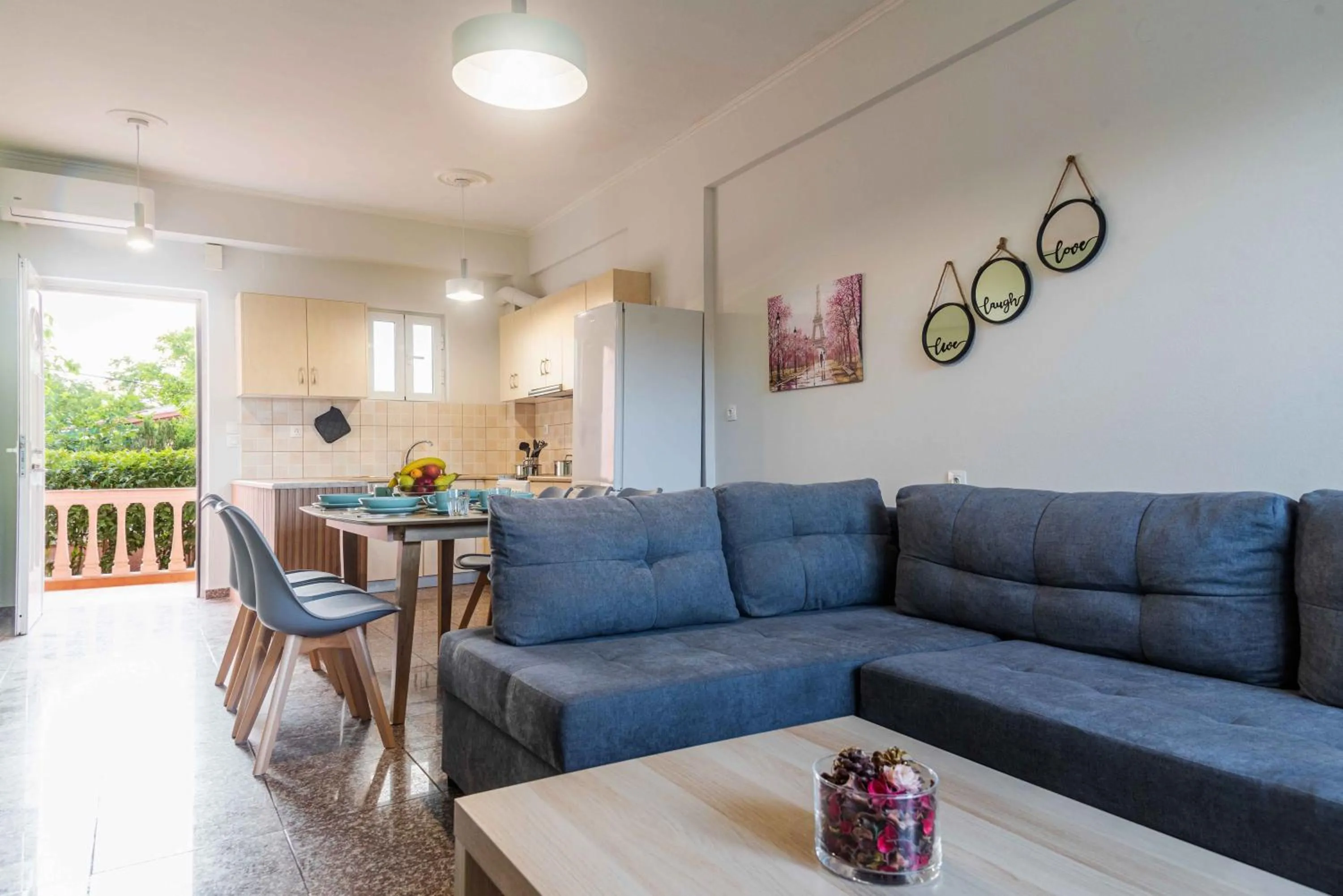 Living room in Riposo Studios & Apartments