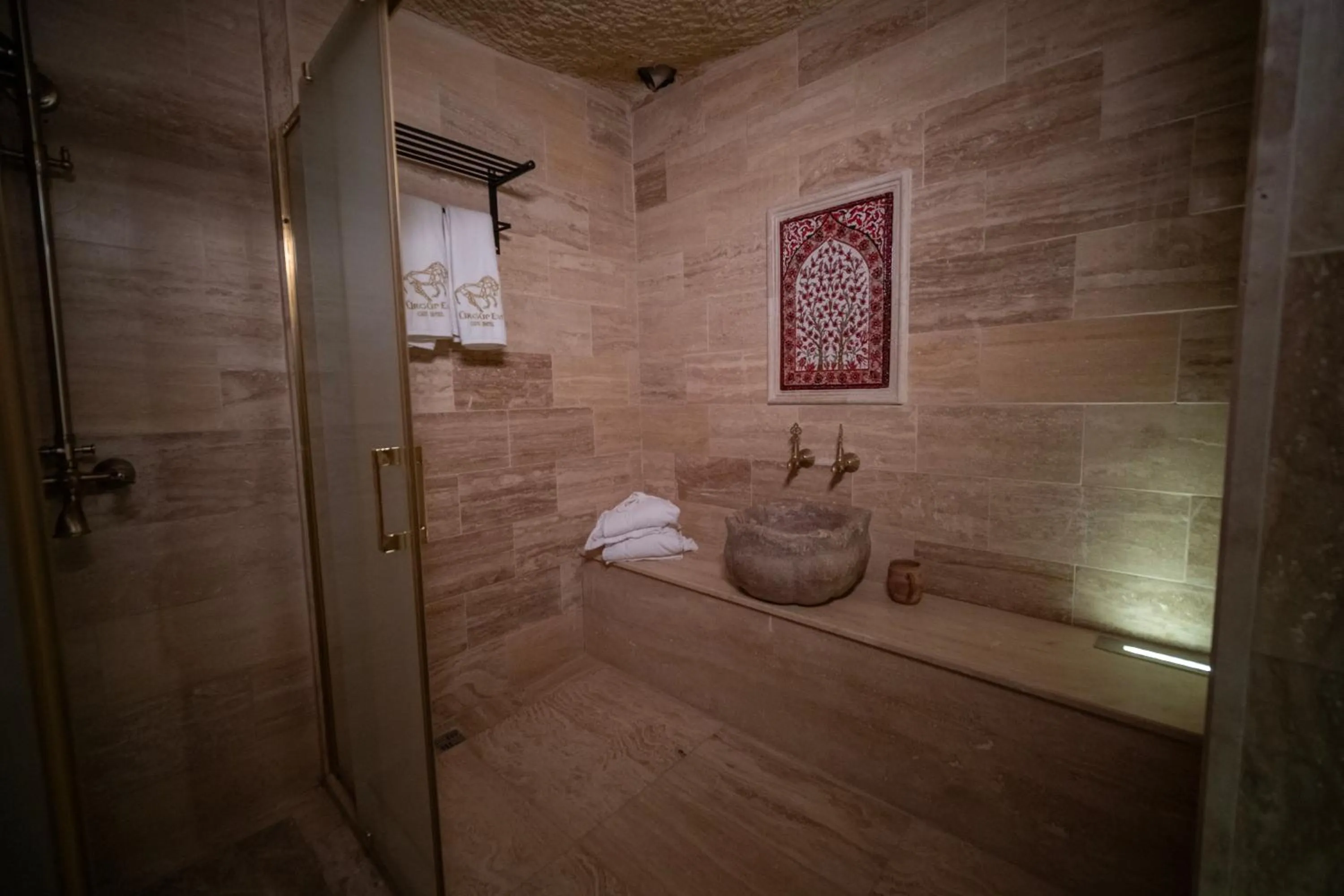Shower in Urgup Evi Cave Hotel