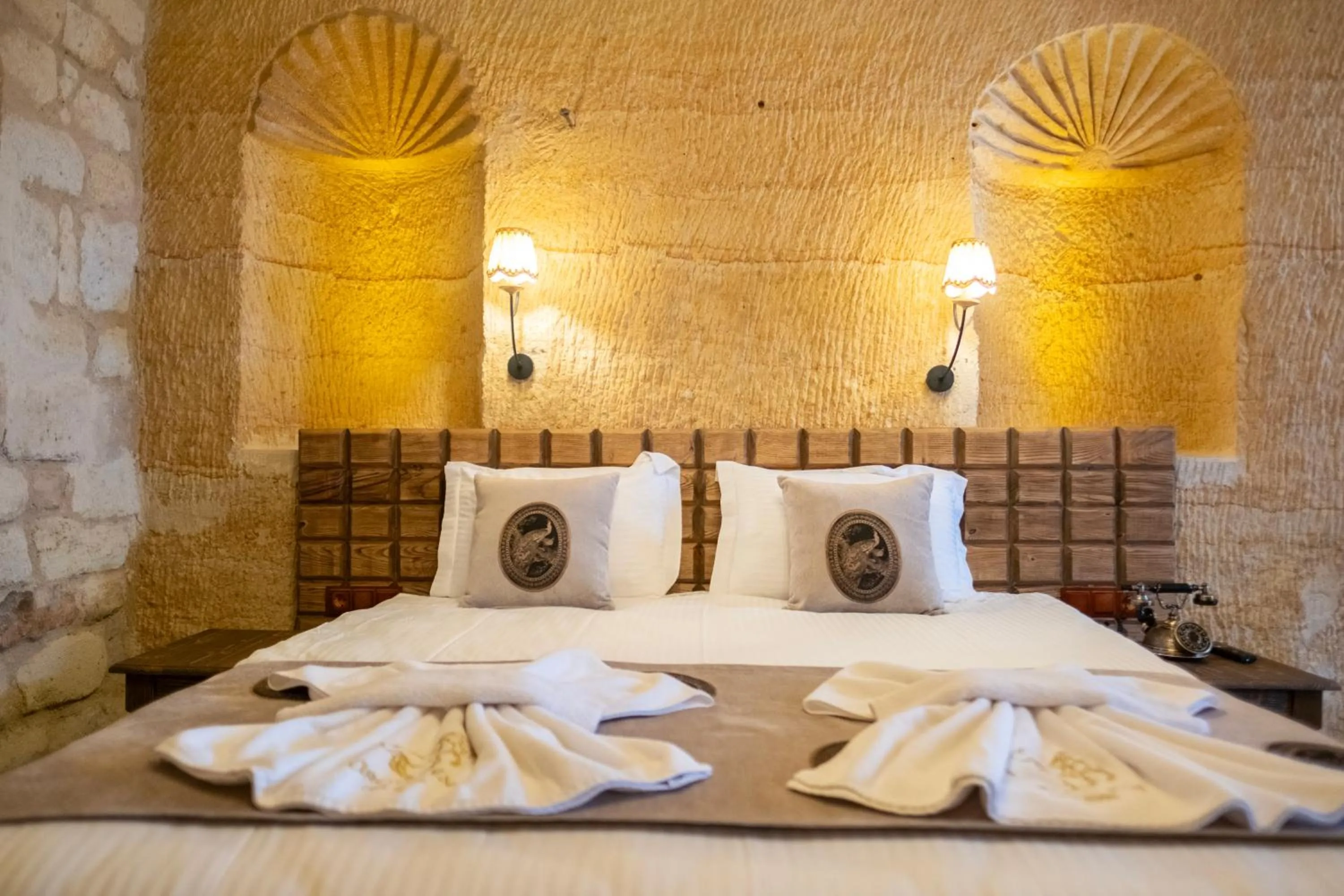 Bed in Urgup Evi Cave Hotel