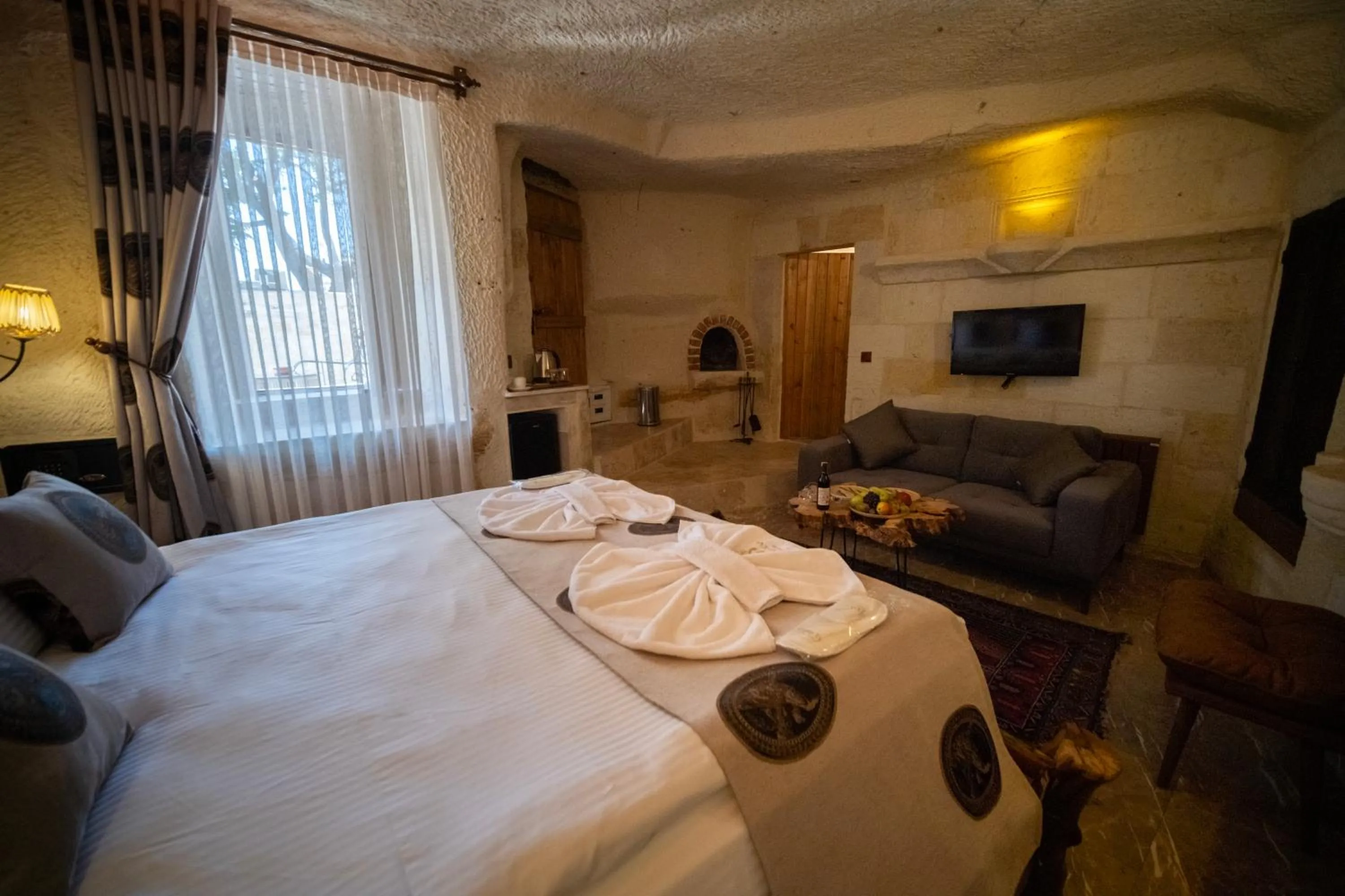 Bed in Urgup Evi Cave Hotel