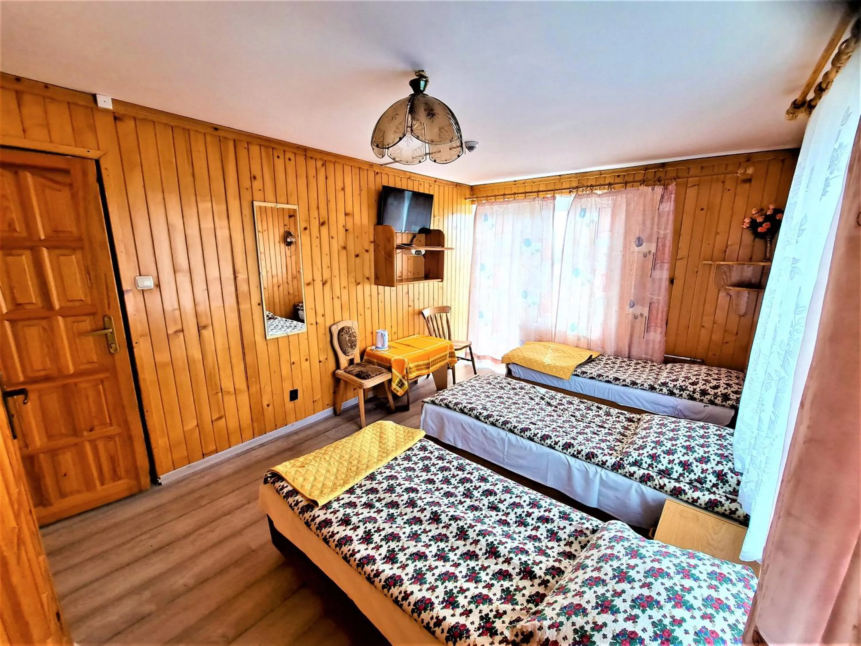 Bed in "Harnaś" Ząb-Bustryk