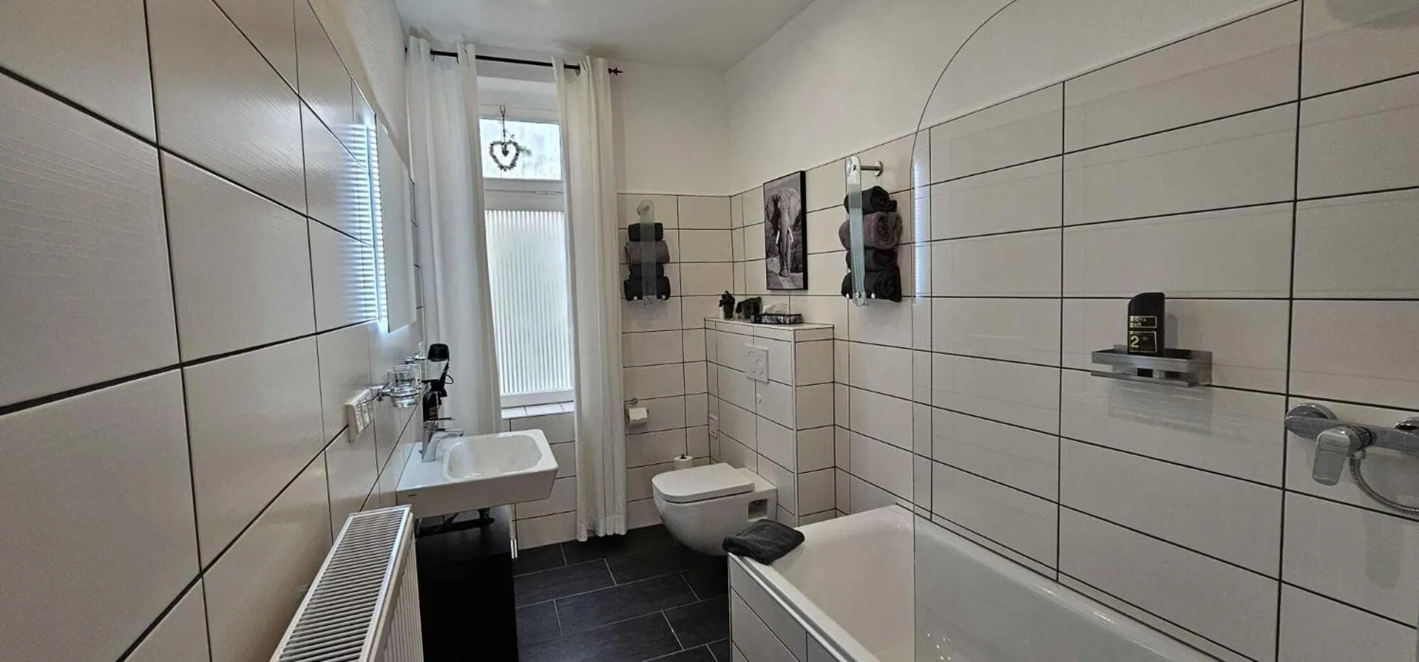 Bathroom in Hotelbetriebe Güldenhaupt GmbH