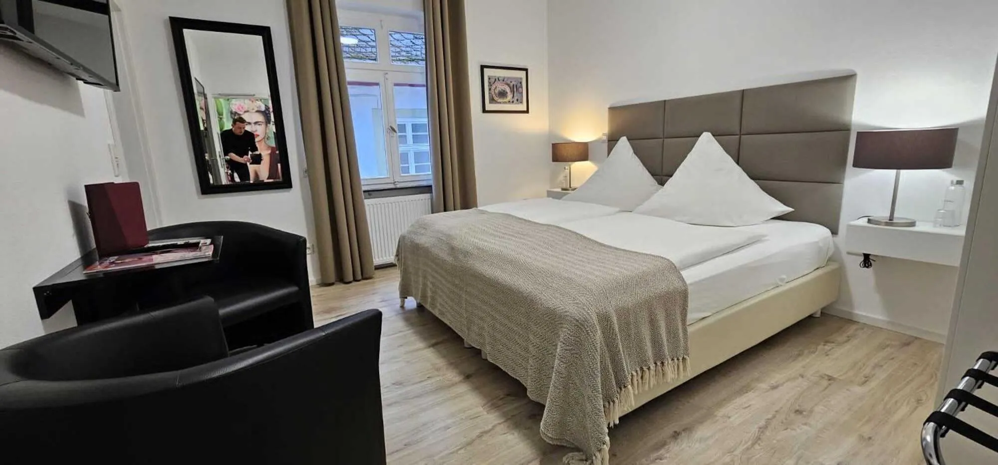 Bedroom, Bed in Hotelbetriebe Güldenhaupt GmbH