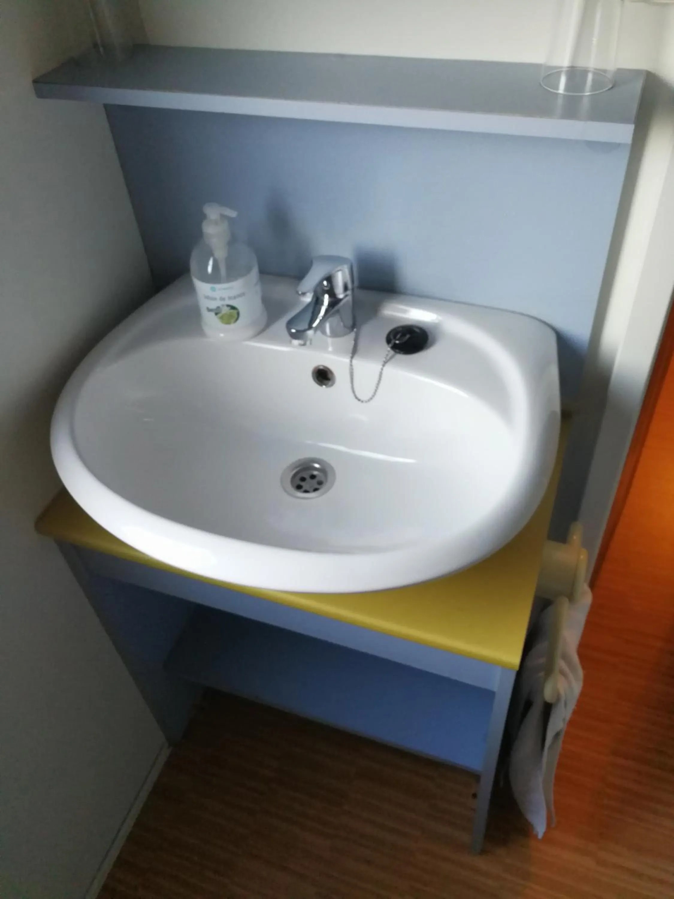 Toilet in Hotel Uña Serranía Encantada