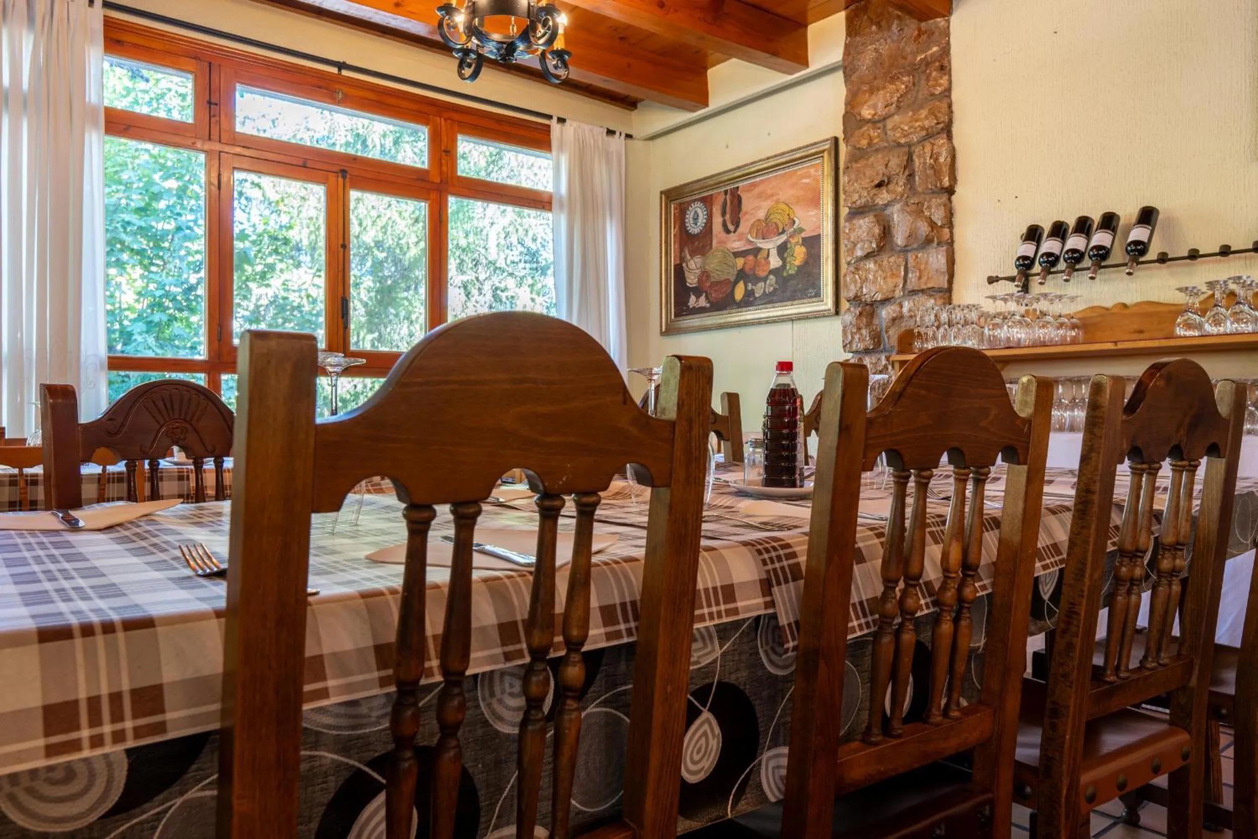 Restaurant/places to eat in Hotel Uña Serranía Encantada