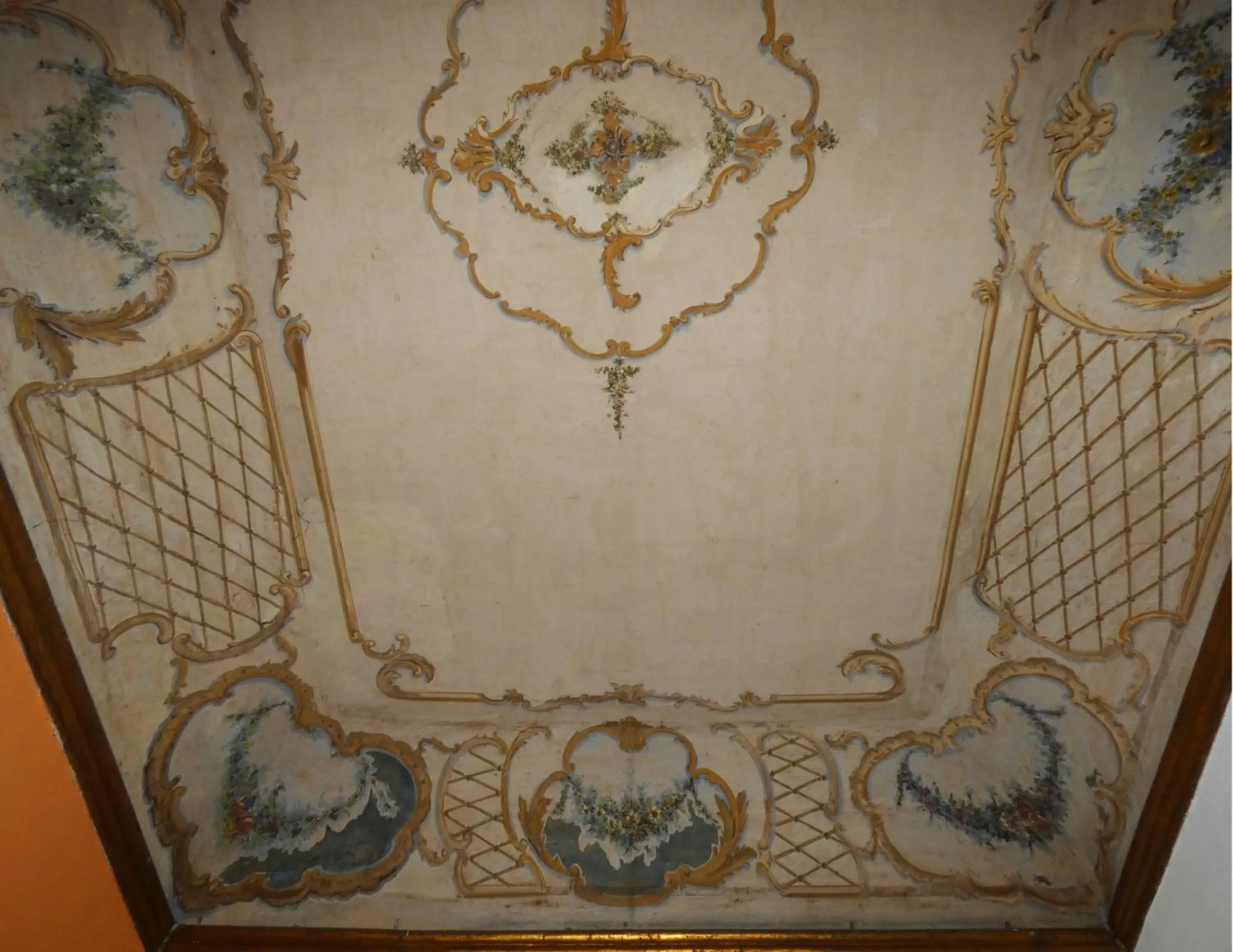 Decorative detail in Resort CostantiNapoli 27