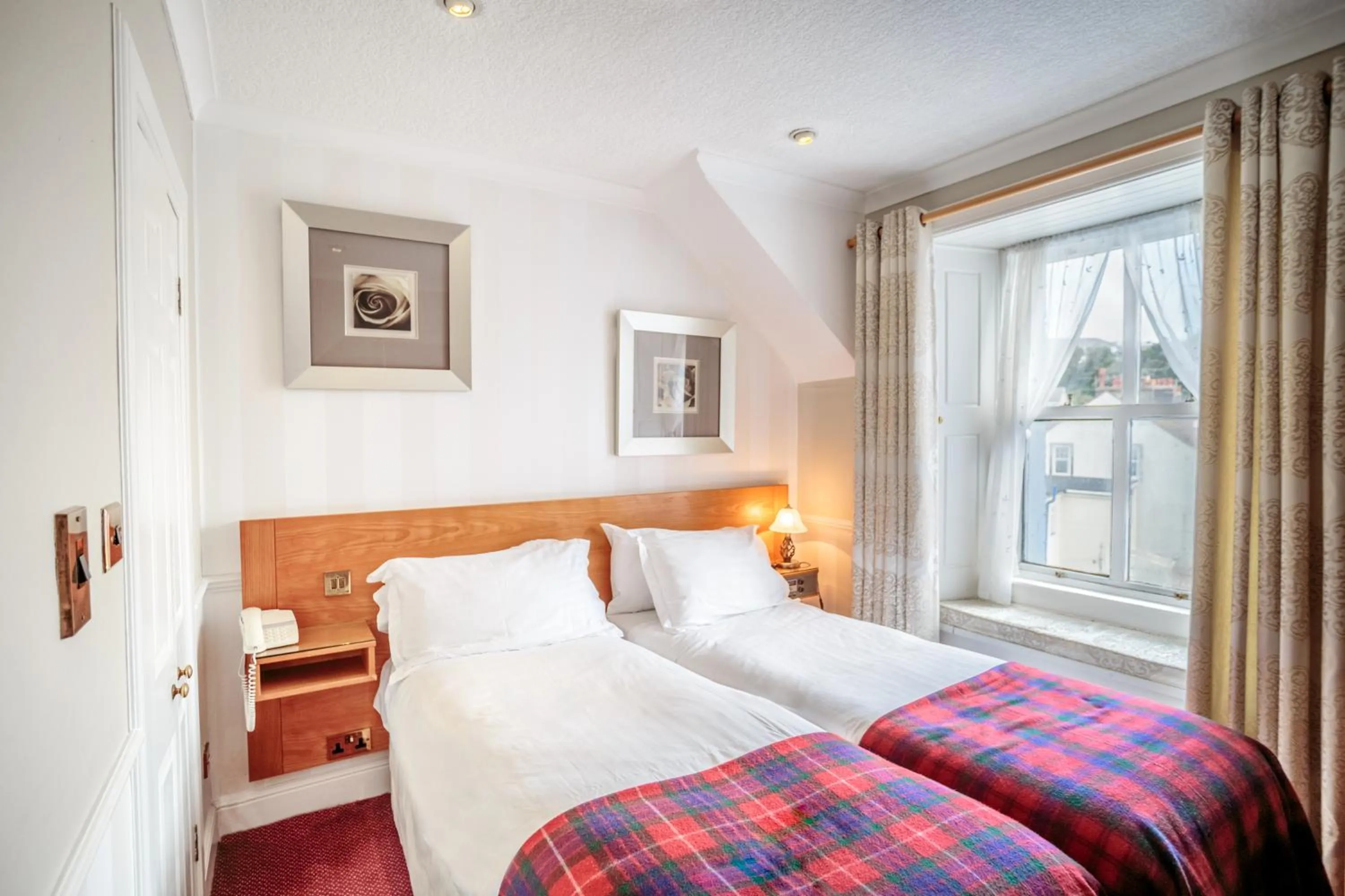 Standard Twin Room in The Waterfront