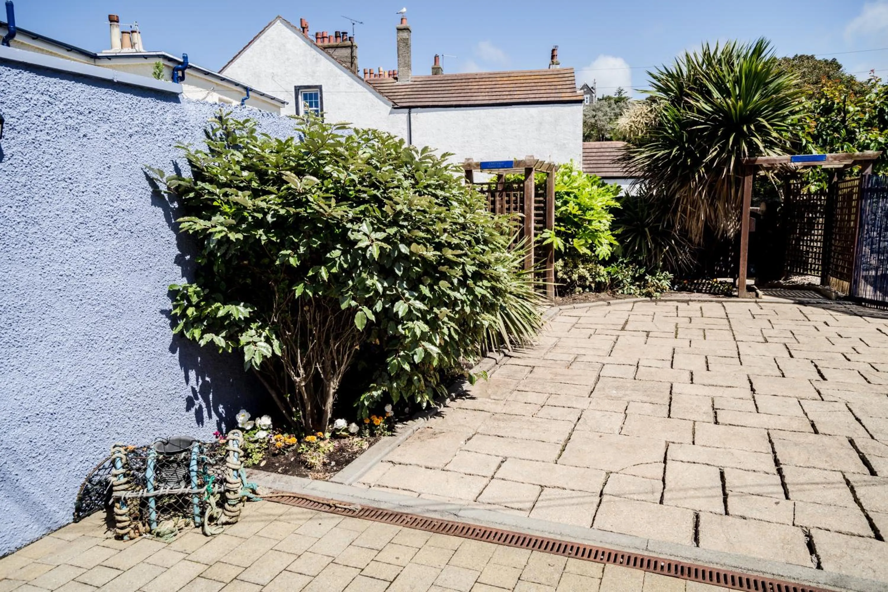 Garden view in The Waterfront