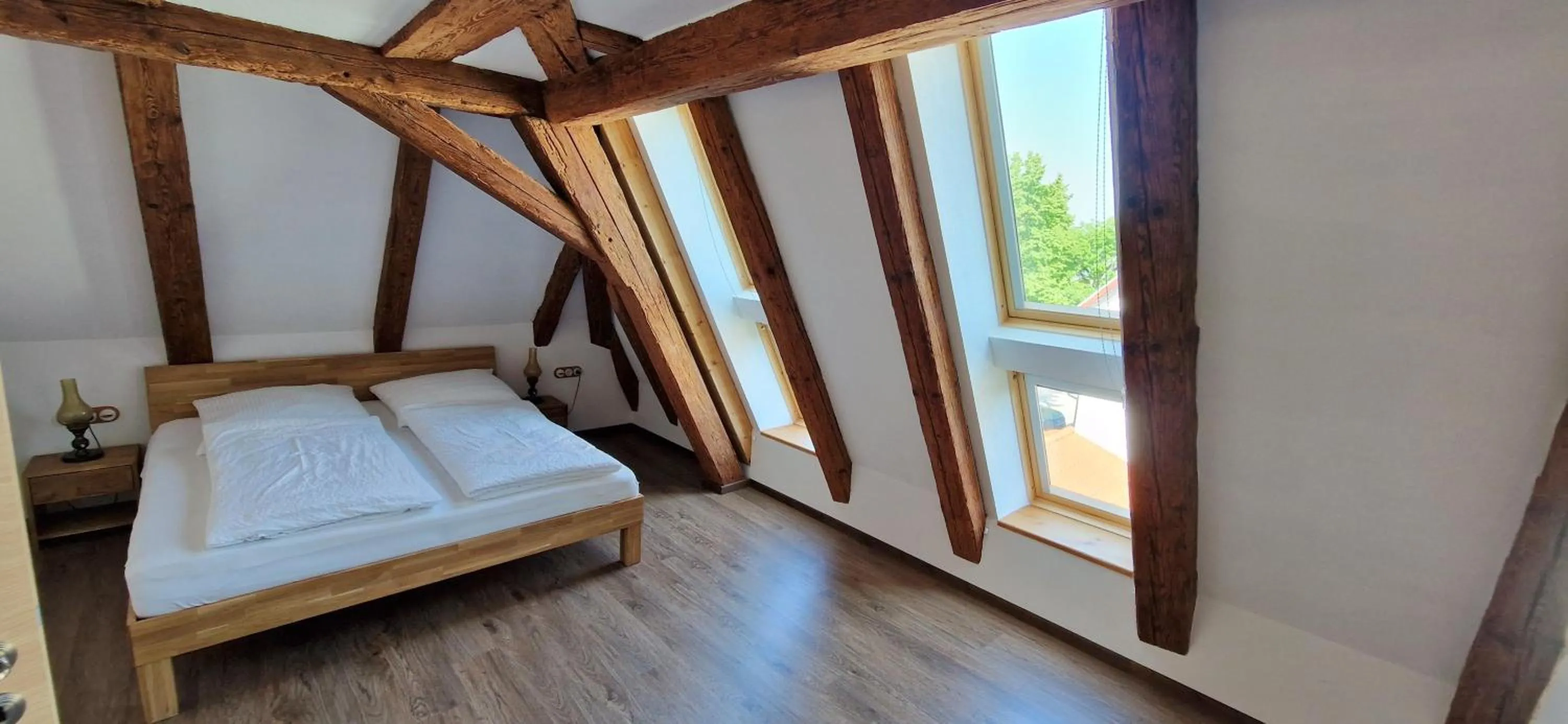 Bed in Waldvogel Ferienzimmer klimatisiert