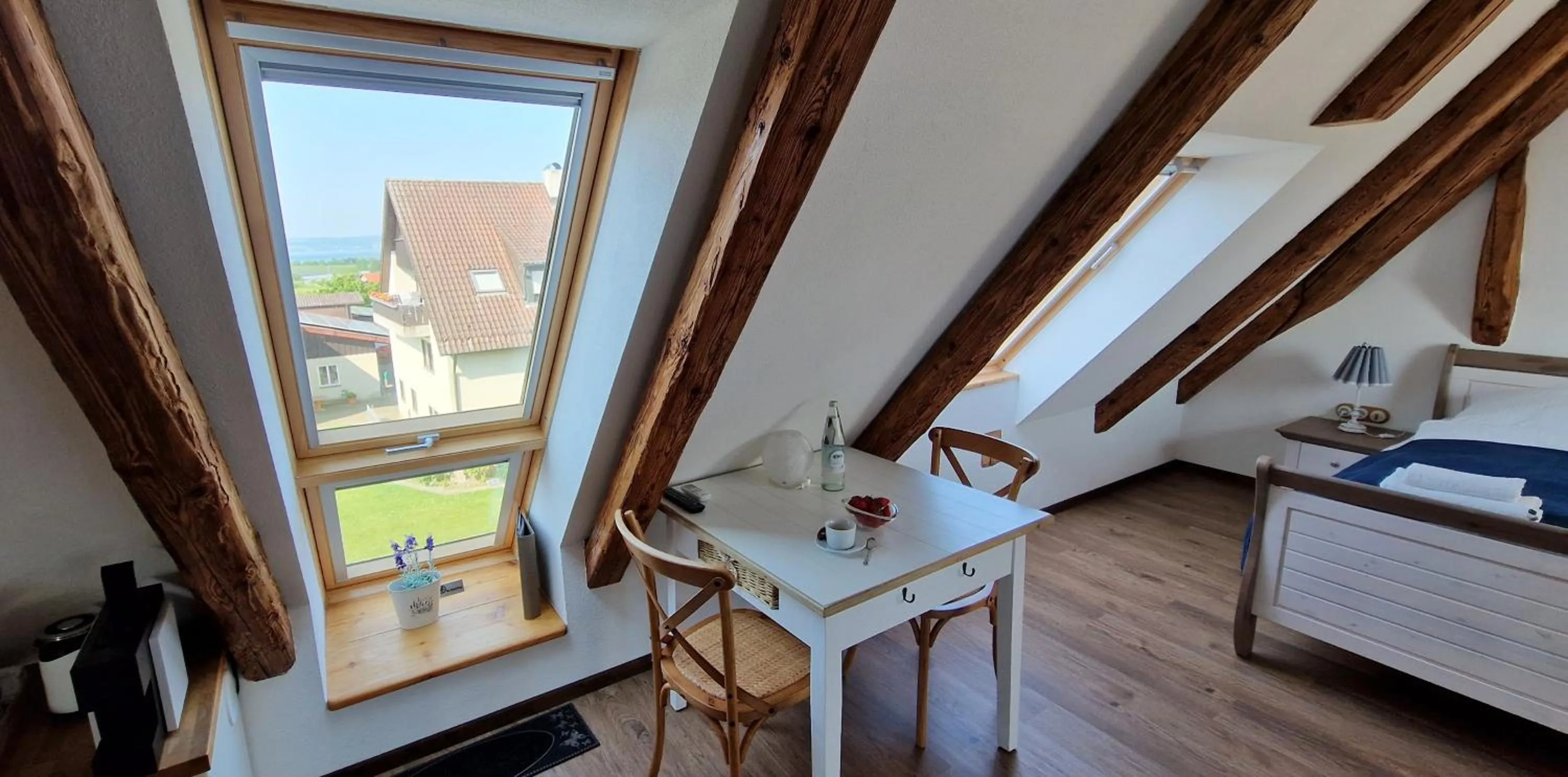 Bed in Waldvogel Ferienzimmer klimatisiert