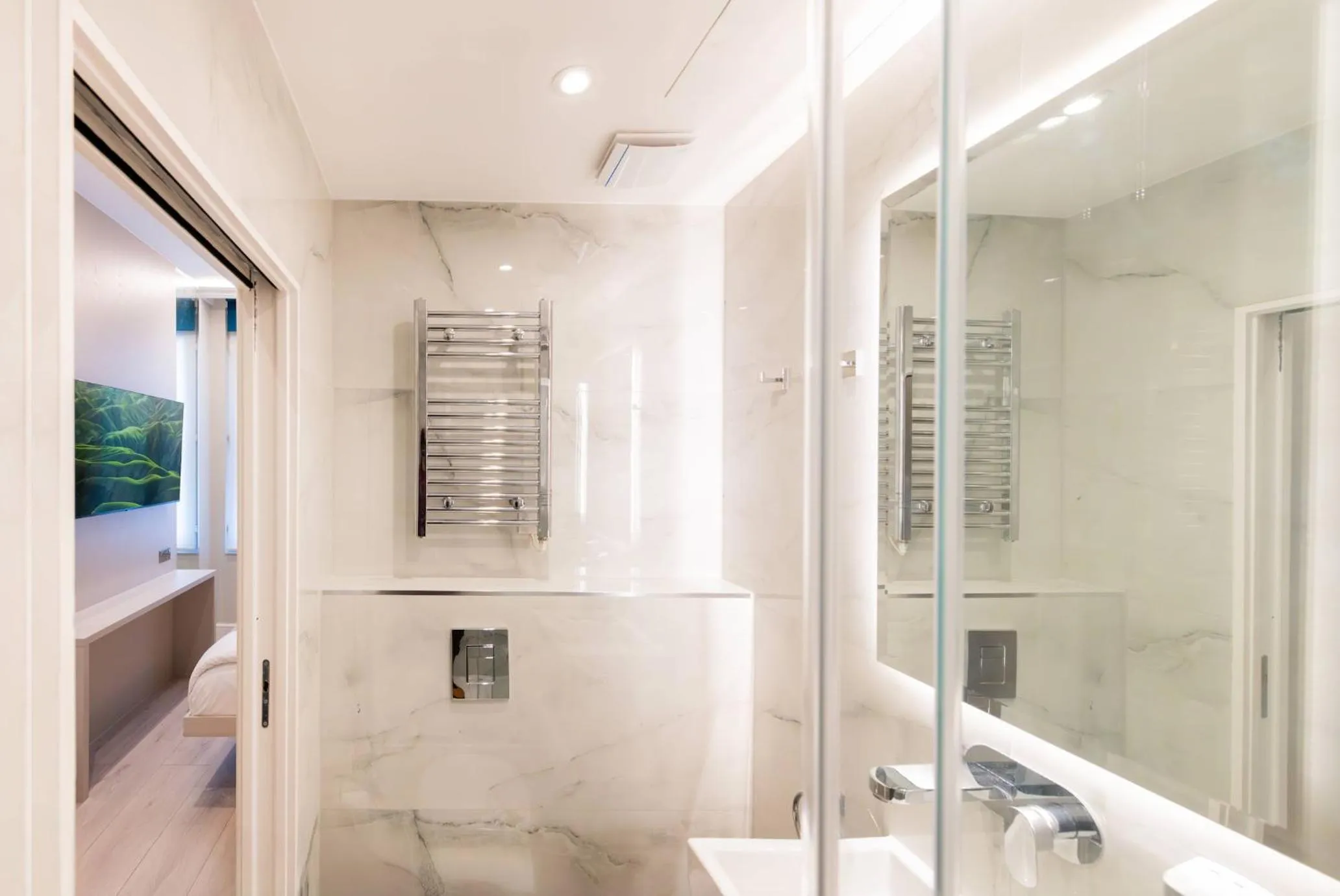 Bathroom in NOX West Hampstead