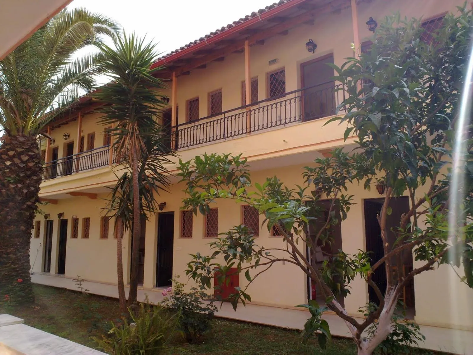 Facade/entrance in Sophie Studios