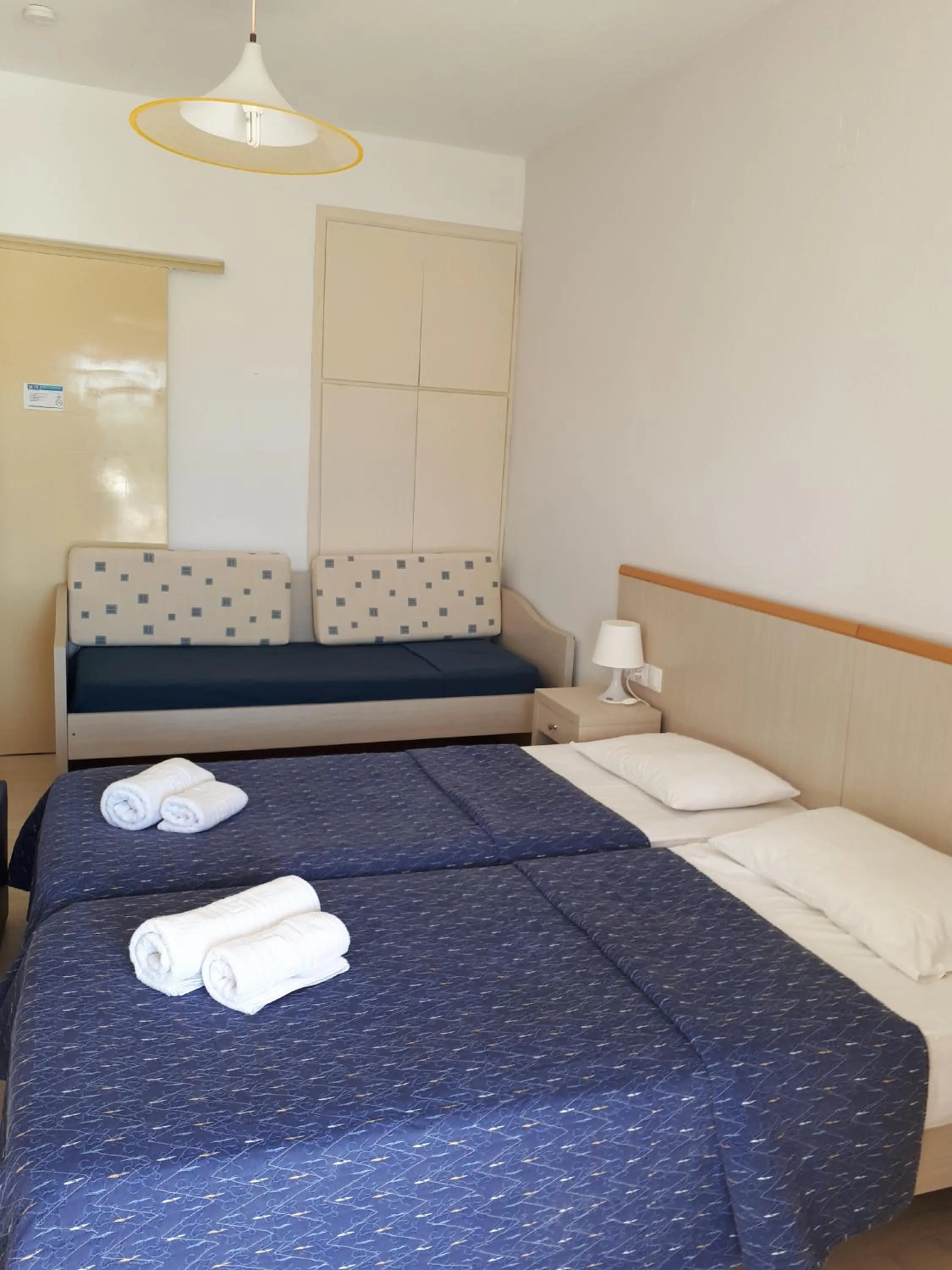 Bed in Sophie Studios